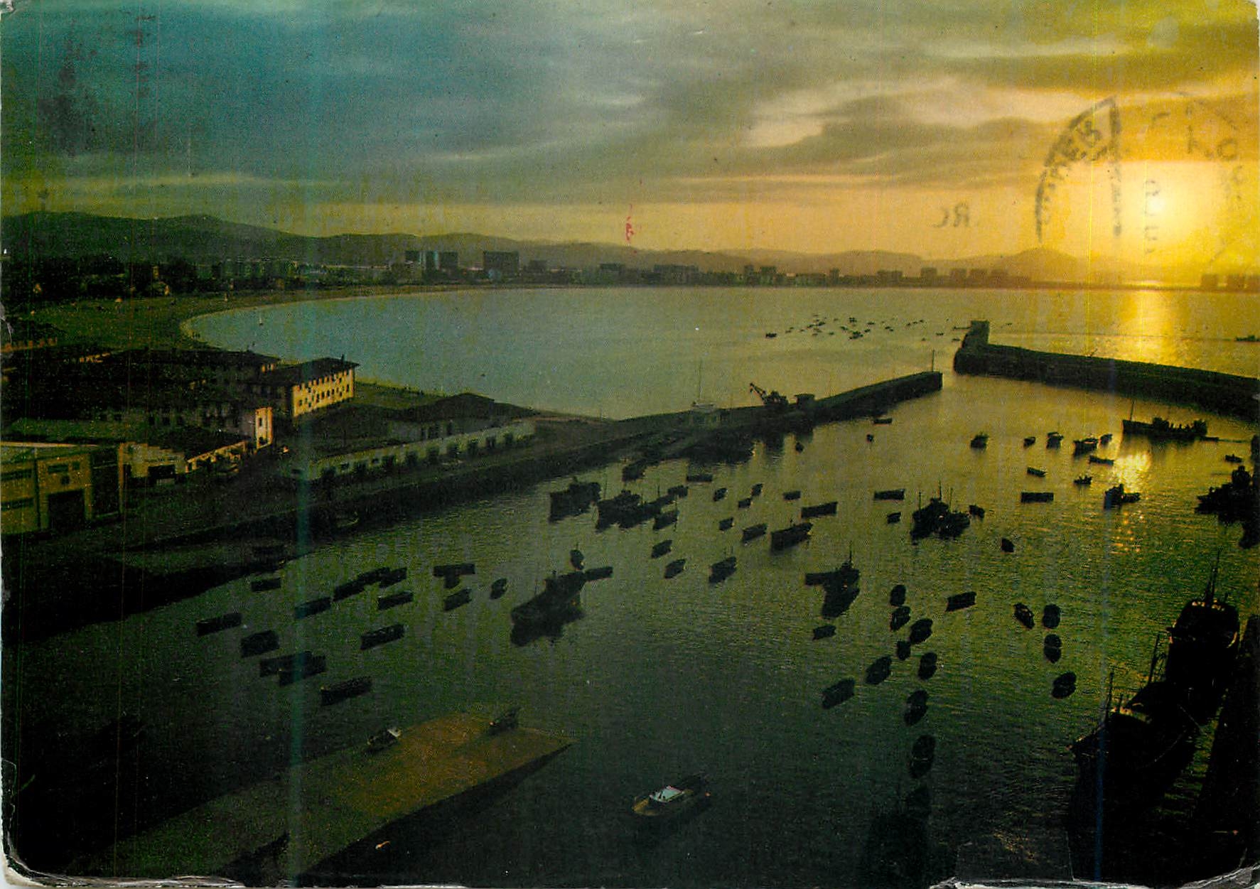CPM Laredo Port et plage Final du Jour 