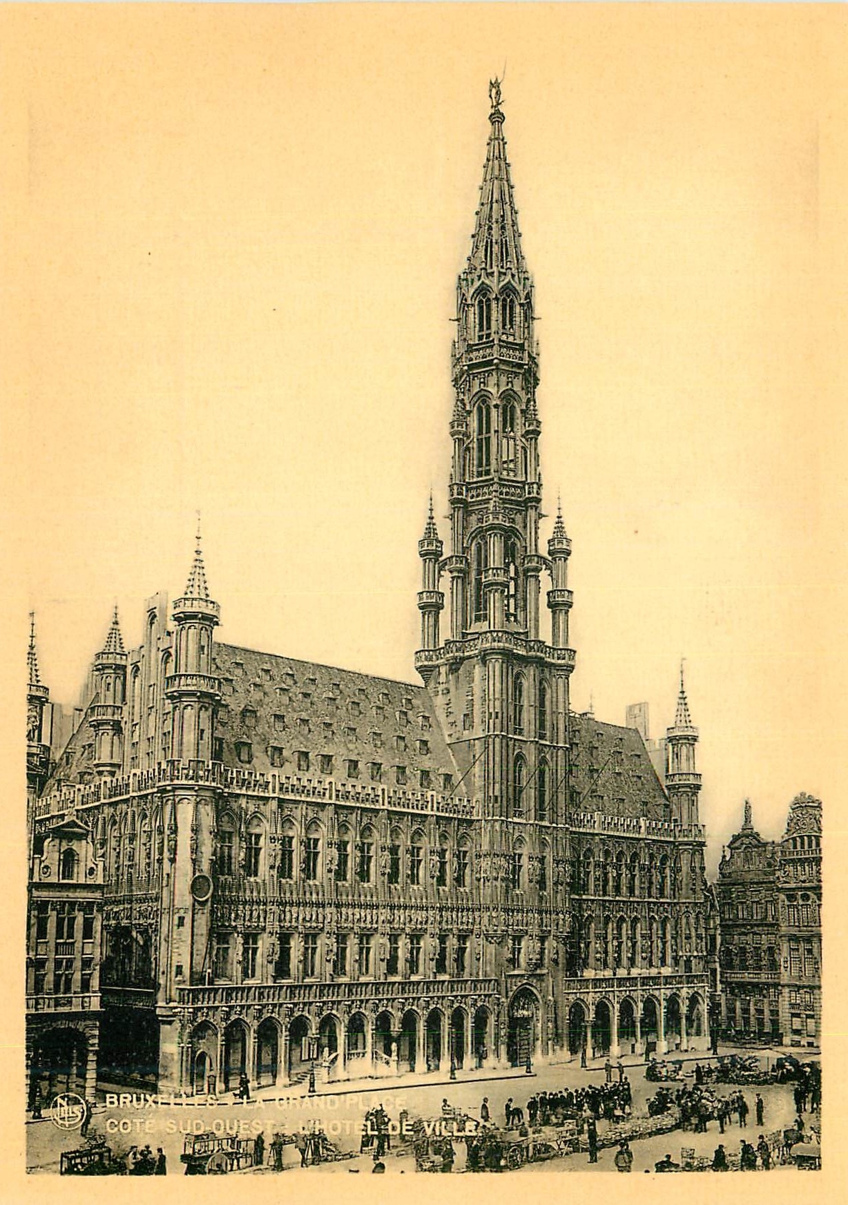 CPM Bruxelles Cote sur Ouest Hotel de Ville 