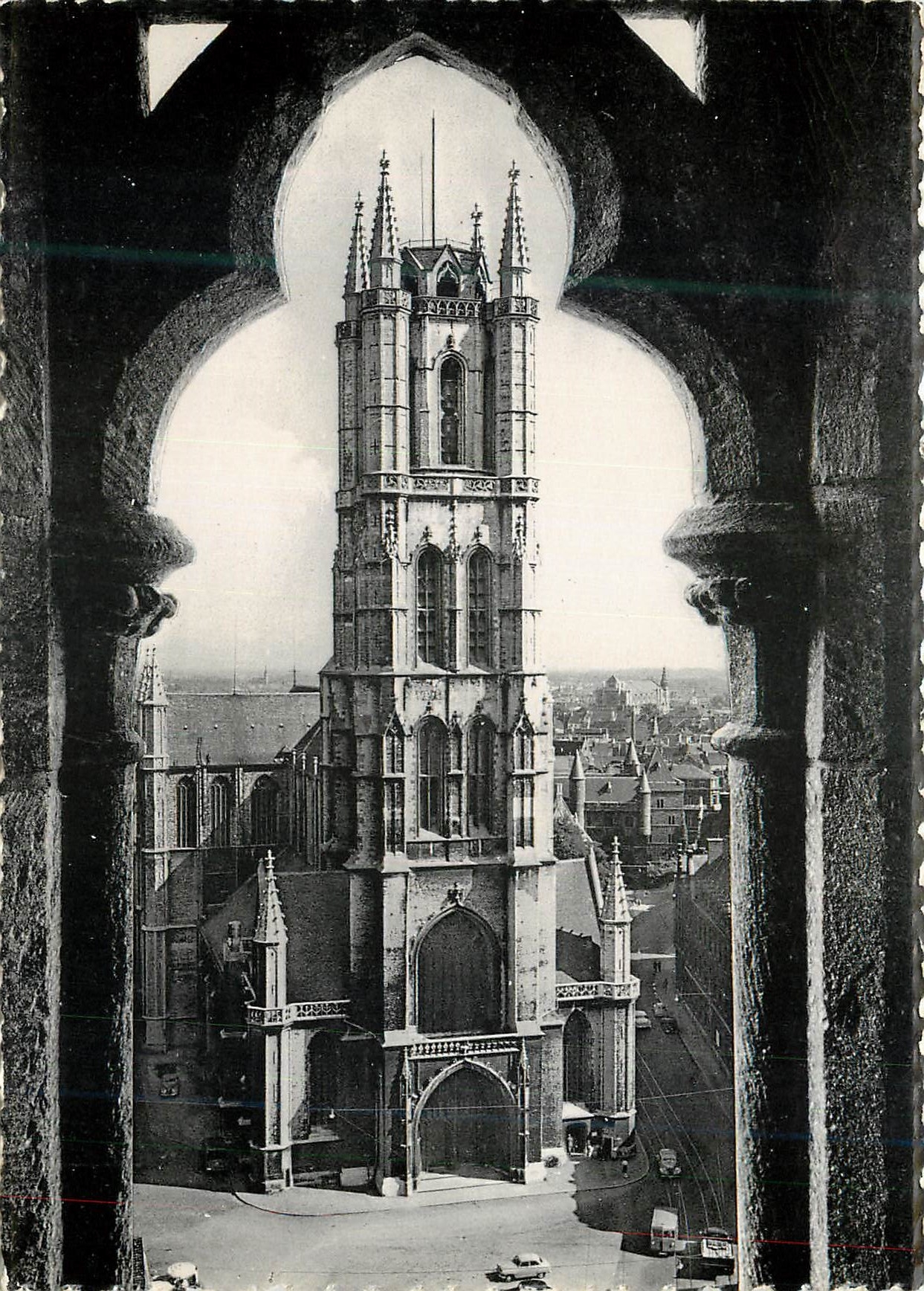 CPM Gand Cathedrale St Bavon vue du Beffroi 