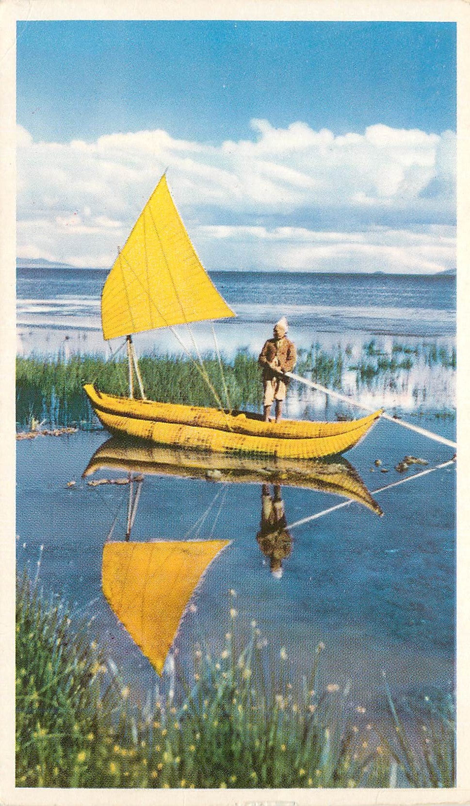 CPM Botes o balsas en el Lago Titicaca Bolivia 
