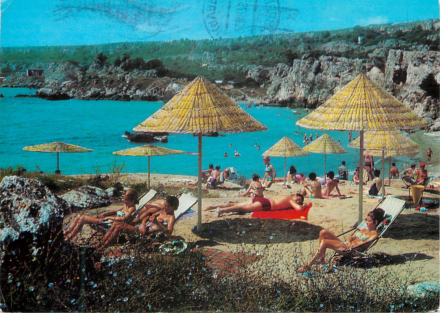 CPM Villegiature Roussalka la plage 