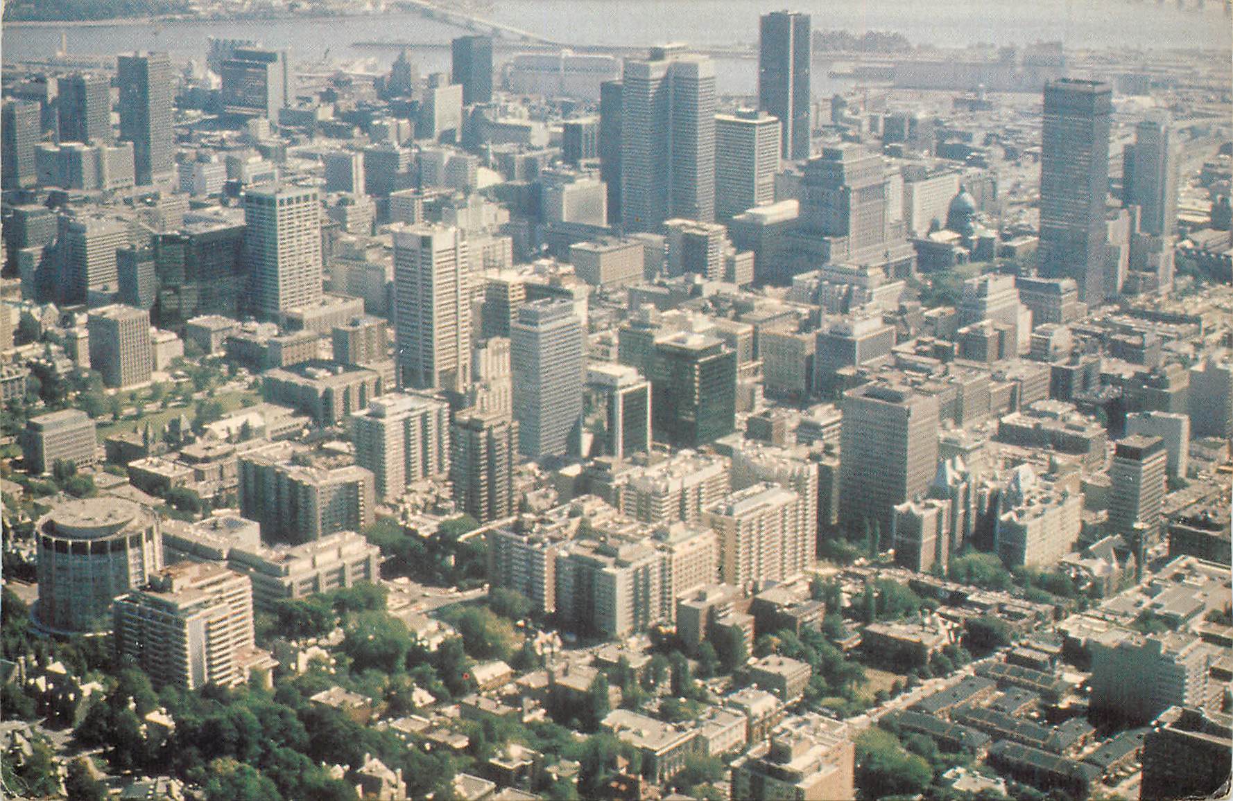 Skyscrapers of Montreal — Vue aérienne de Montréal — éditeur Robert Lajoie, n°13