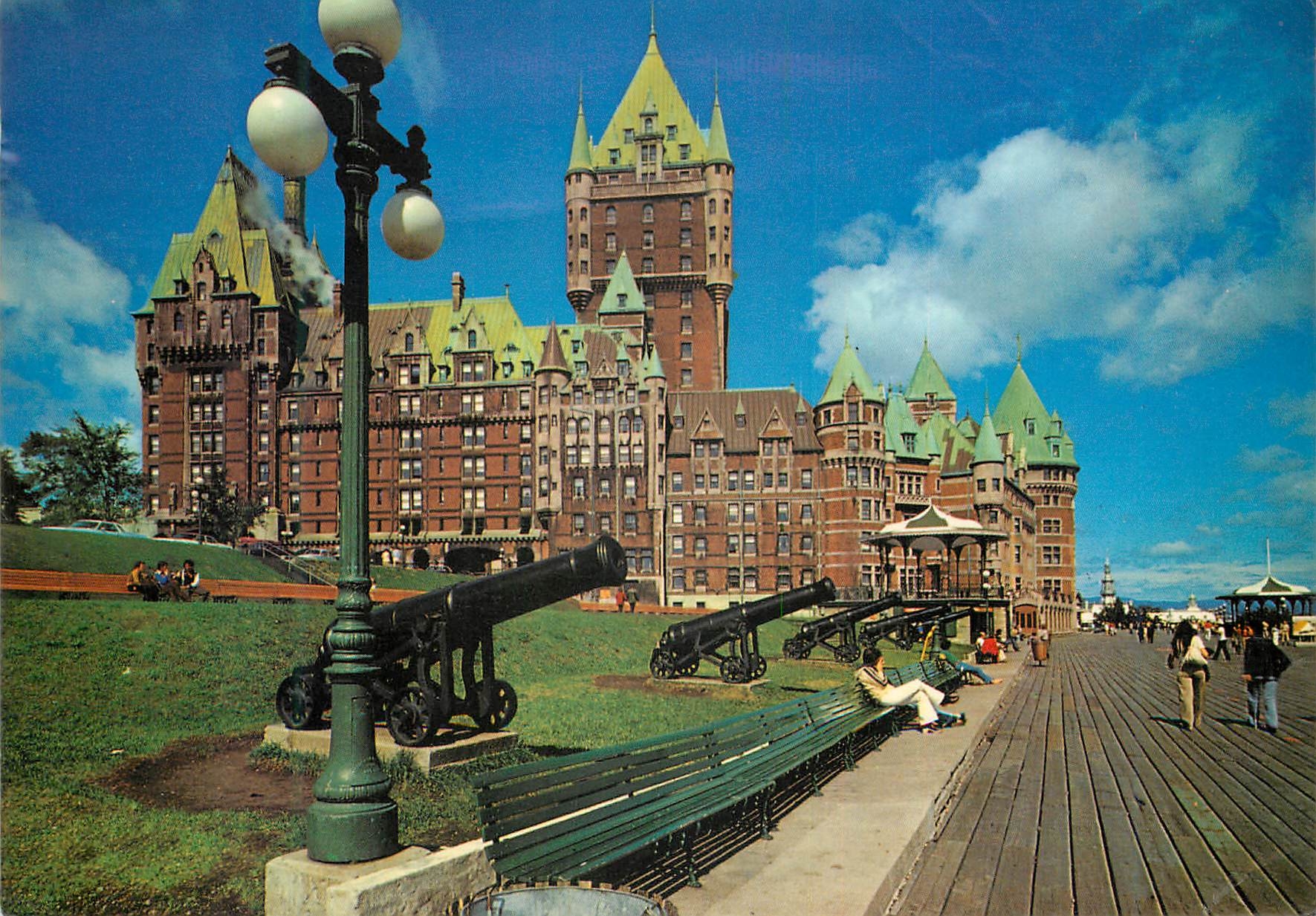 CPM Quebec Que Le Chateau Frontenac du Cote de la Terrasse 