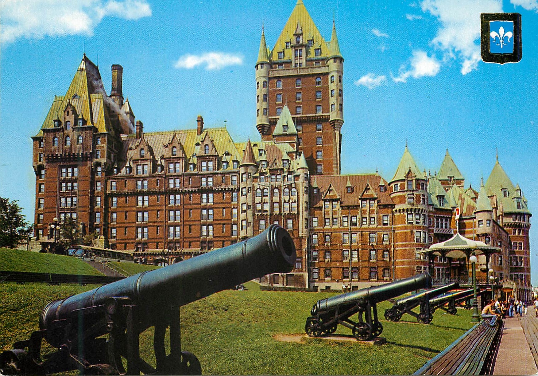 CPM Quebec Que Le Chateau Frontenac du Cote de la Terrasse 