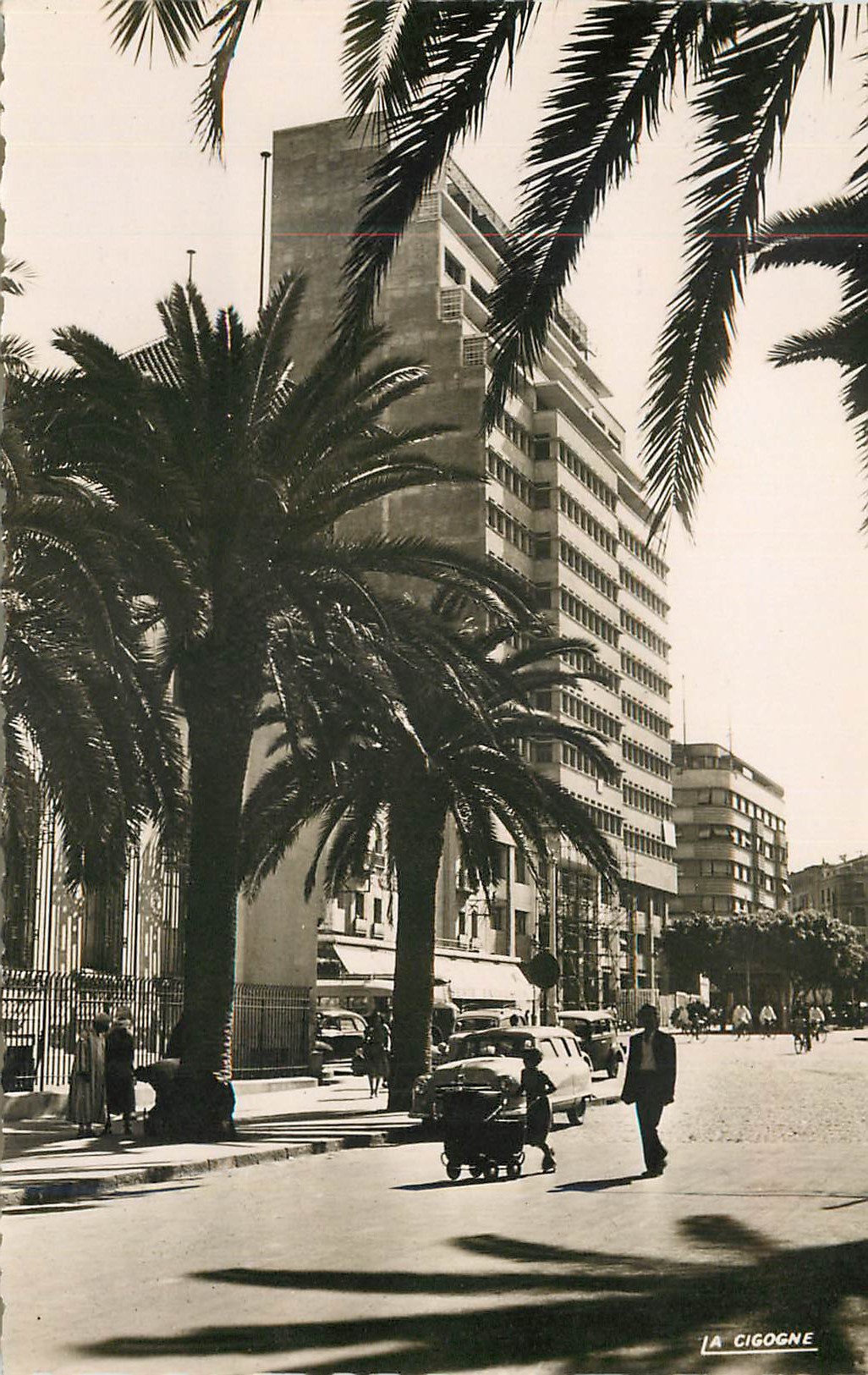 CPM Casablanca immeuble place de france