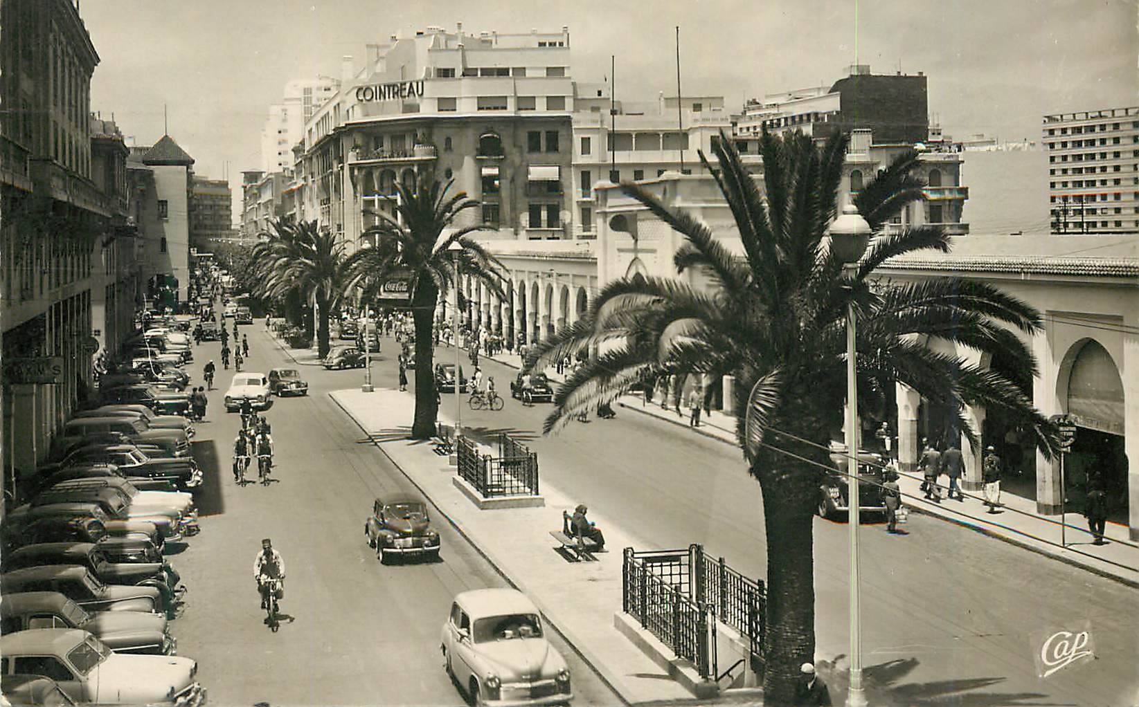 Casablanca — Boulevard Central — Cap