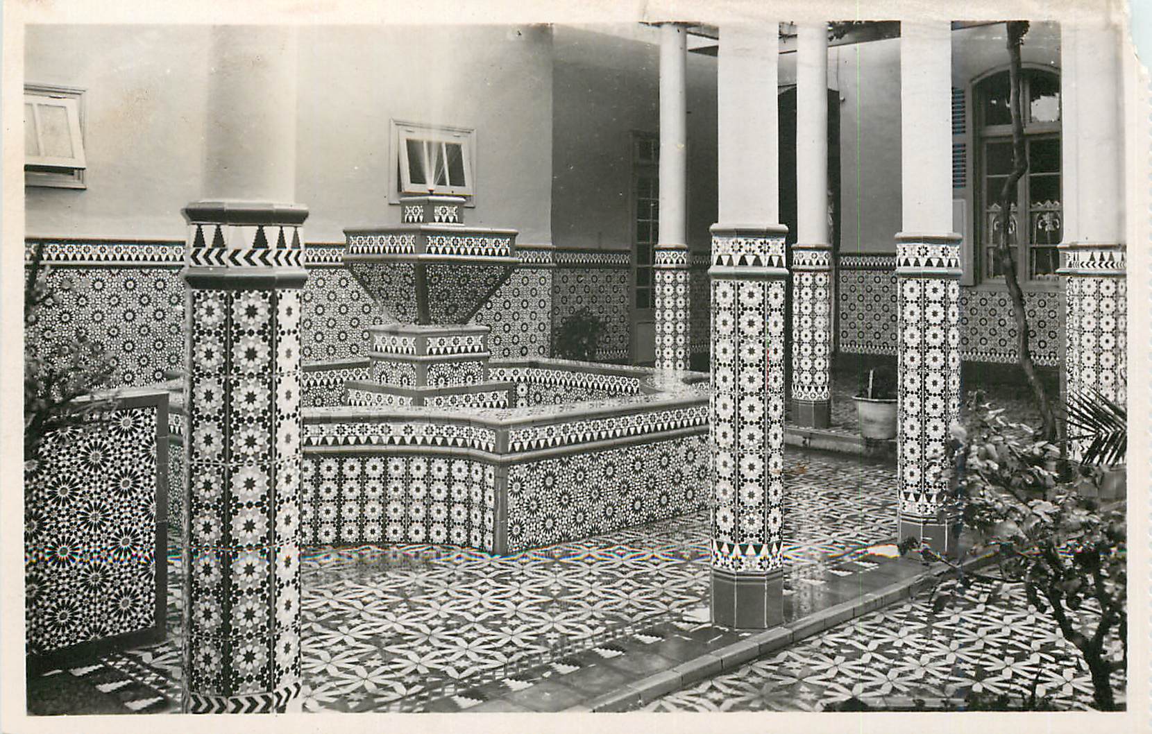 CPM Fes el bali cour d'une maison arabe