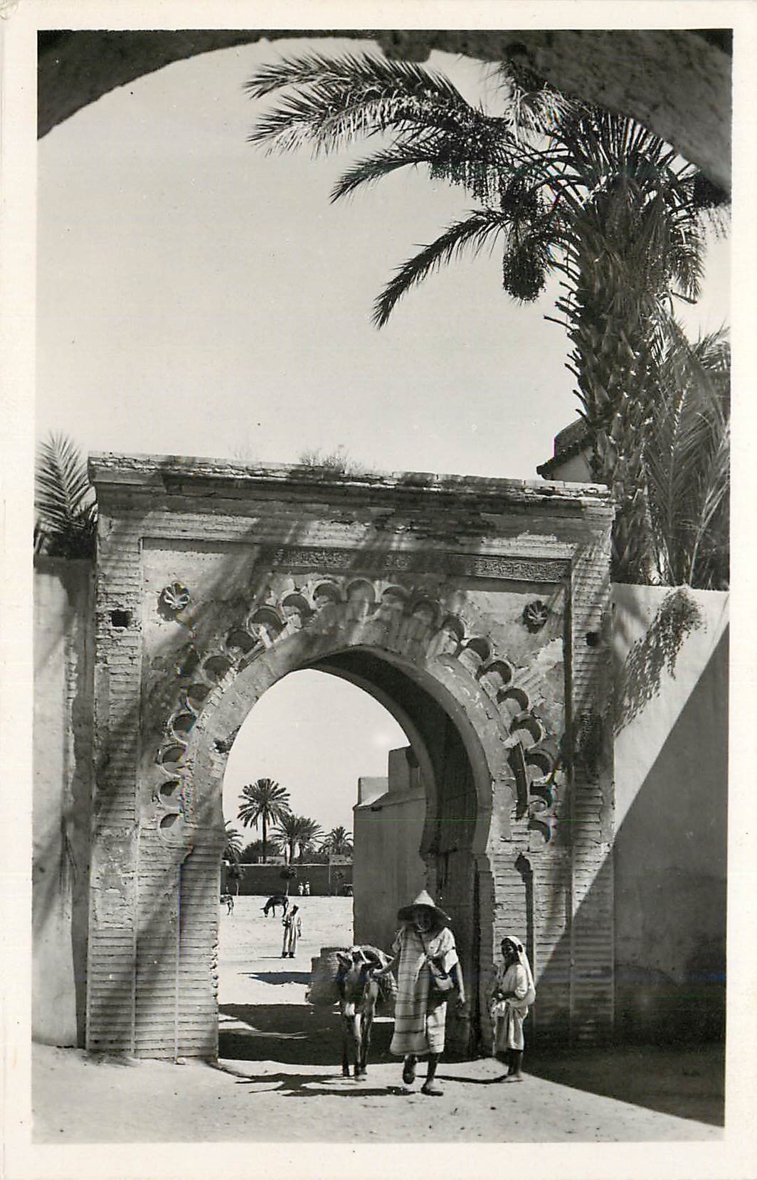 CPM Marrakech medina porte pres de la place djemaa et fna