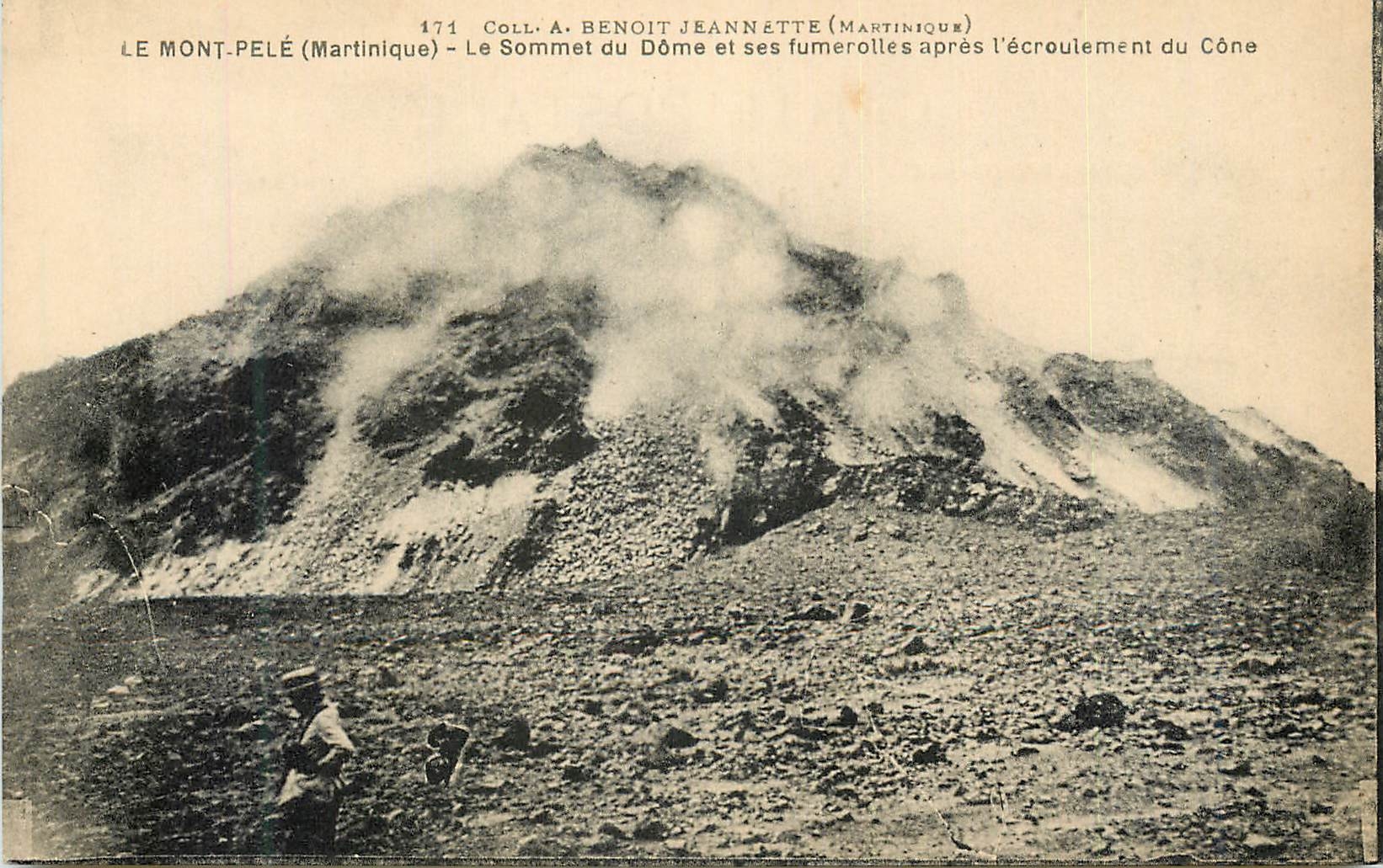 Le Mont-Pélée (Martinique) — Le sommet du Dôme et ses fumerolles après l'écroulement du cône — Coll. A. Benoit Jeannette