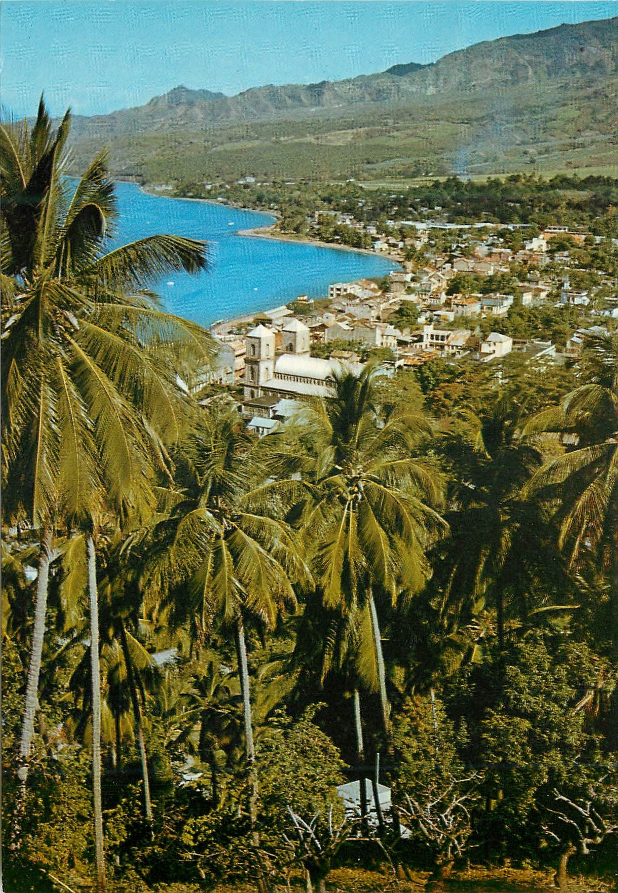 CPM Martinique Saint-Pierre Vue sur la ville depuis le Morne d'Orange