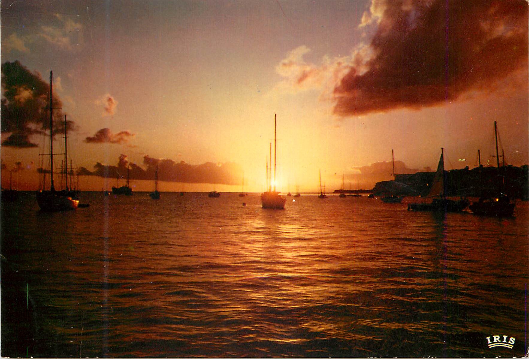 CPM Martinique Coucher de soleil sur la baie de Fort-de-France