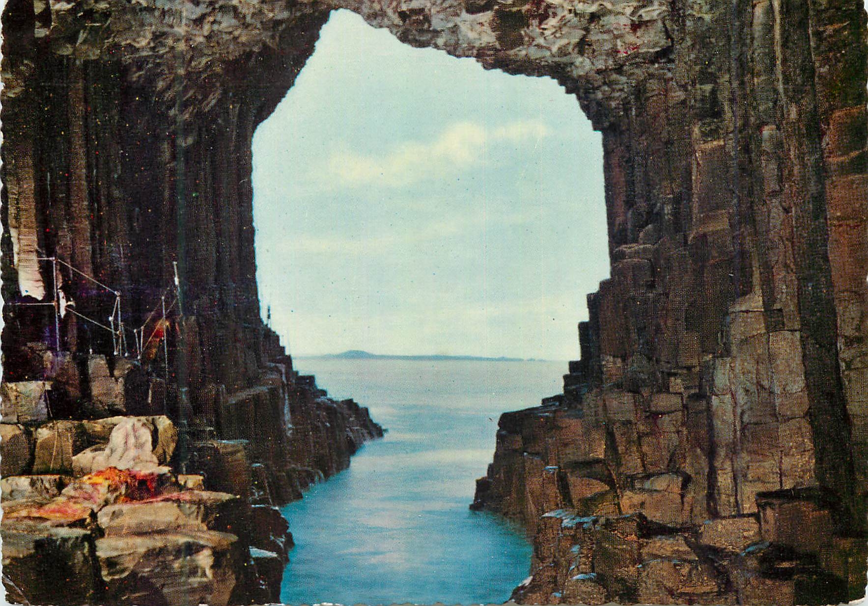 CPM Fingal's cave