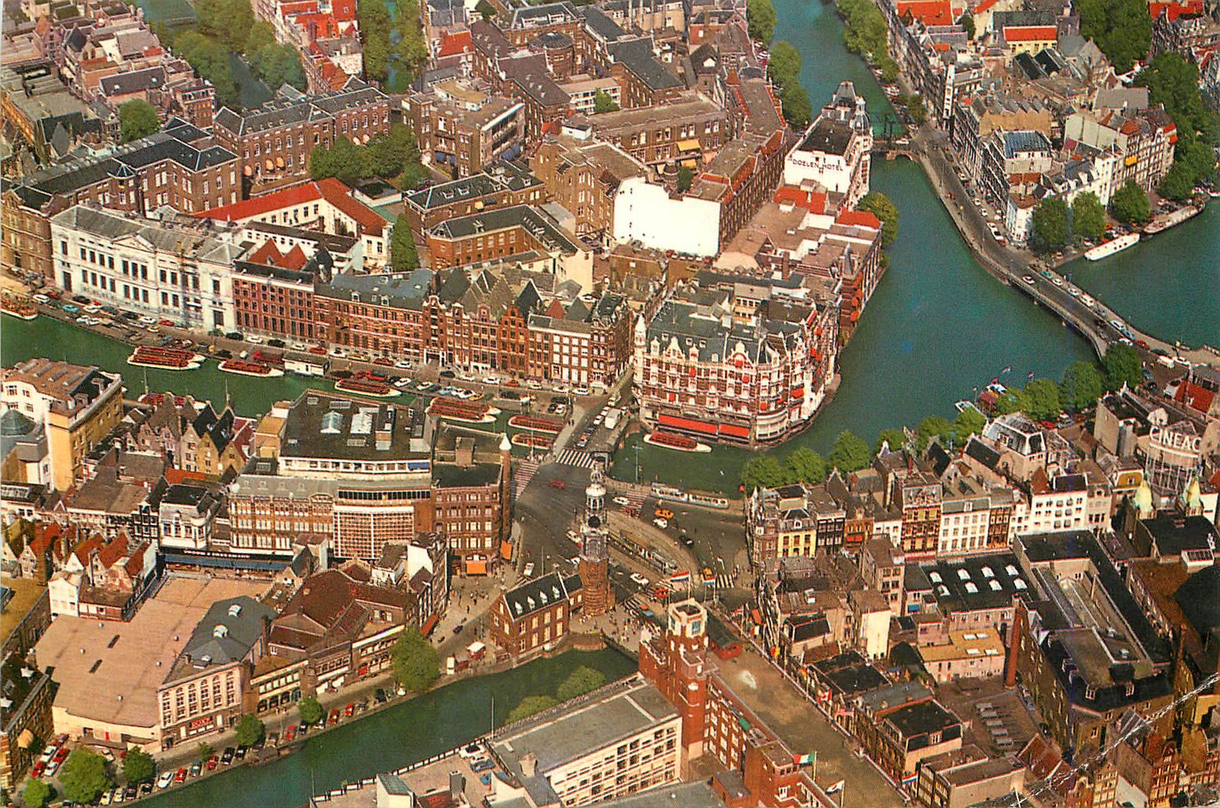 CPA Amsterdam Holland Vue aerienne de la Tour de la Monnaie et de la Place de la Monnaie
