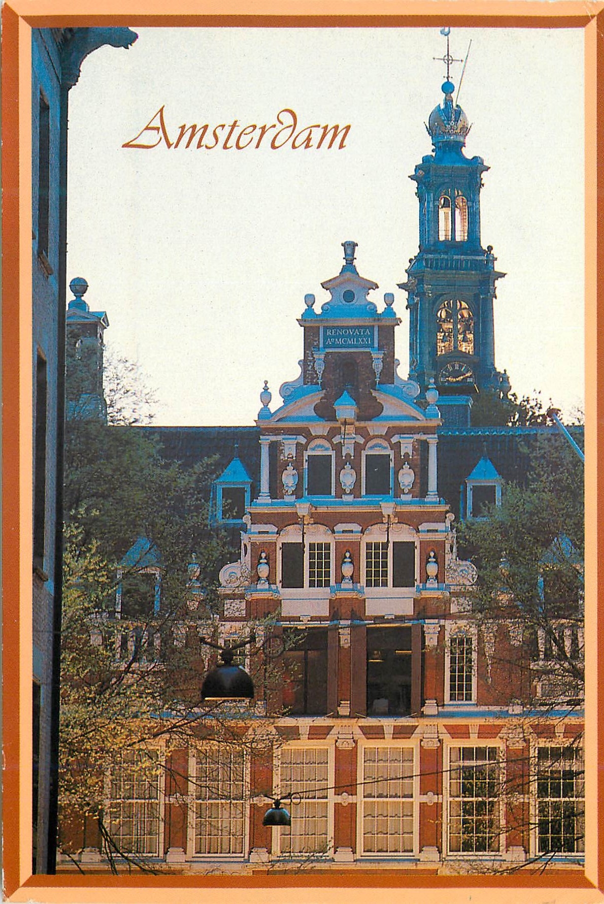 CPA Amsterdam Un des plus beaux frontons sur le Herengracht avecl'Eglise de l'Ouest a l'arriere-plan