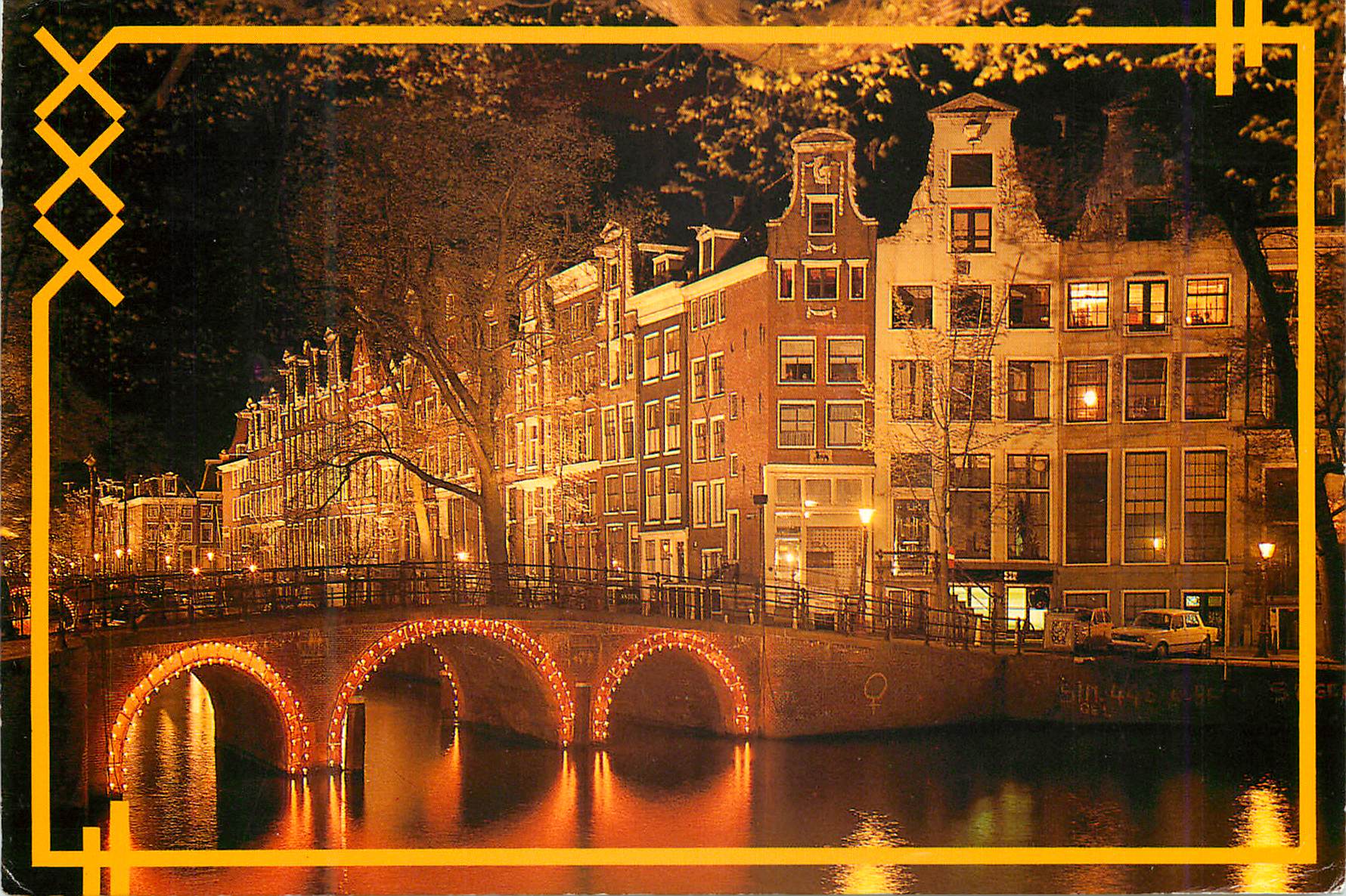 CPA Amsterdam Holland Aussi le soir les canaux d'Amsterdam offrent un beau spectacle