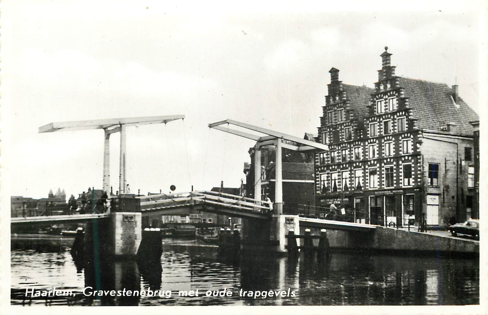 CPM Haarlem Gravestenebrug met oude trapgevels