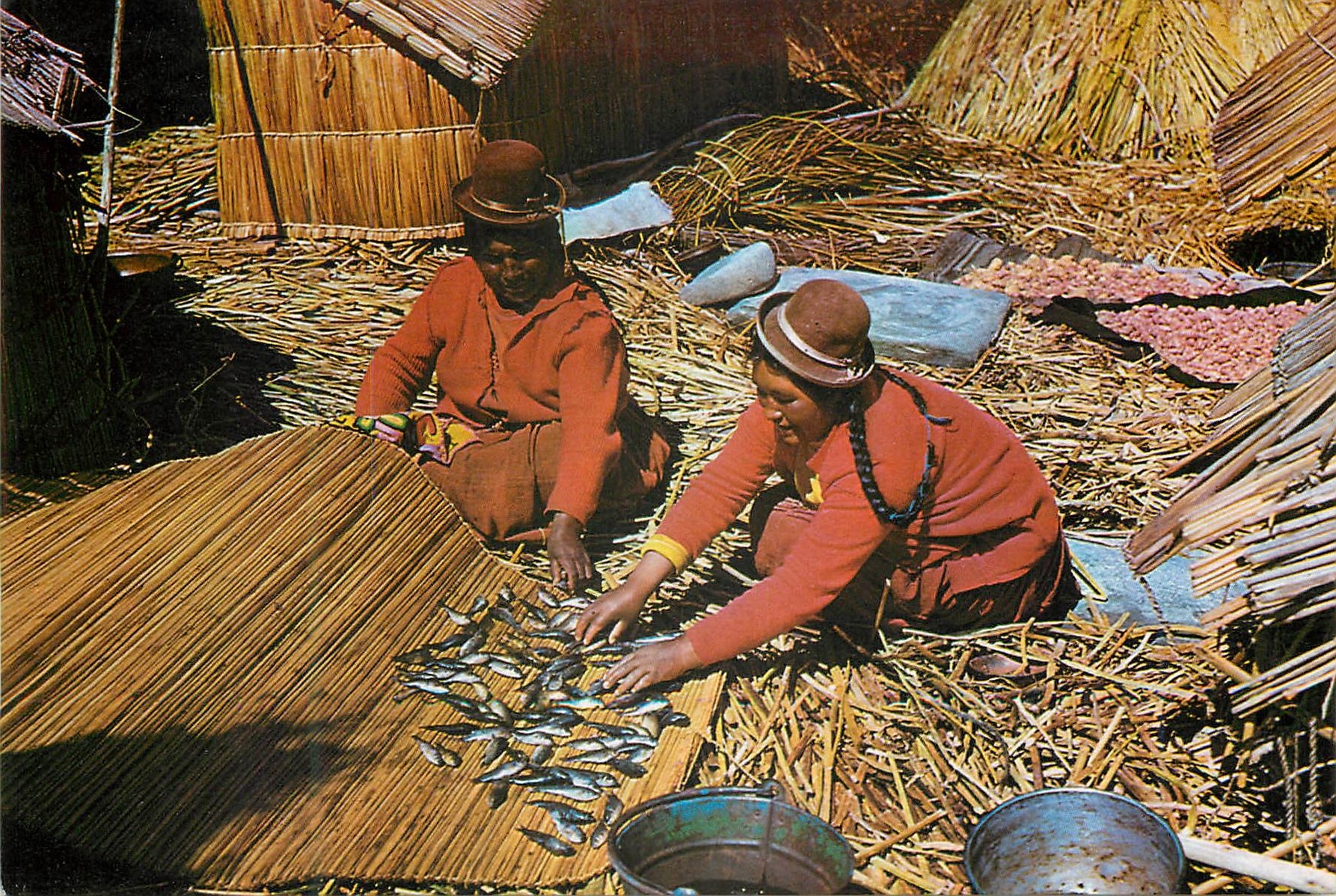 CPM Tipicas Cocinado en Euros Lago Titicaca Puno Peru
