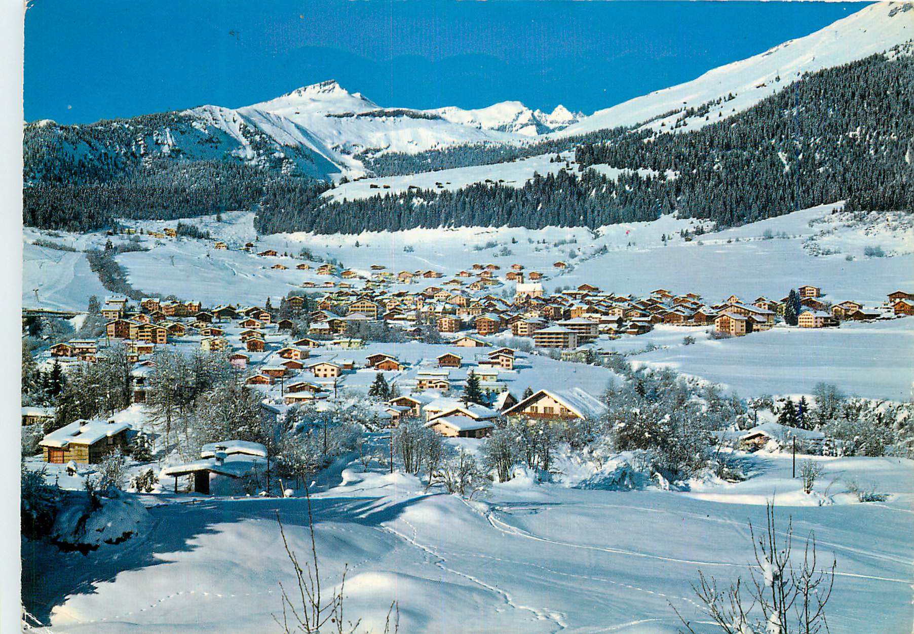 CPM Flims Dorf gegen des Skigebiet