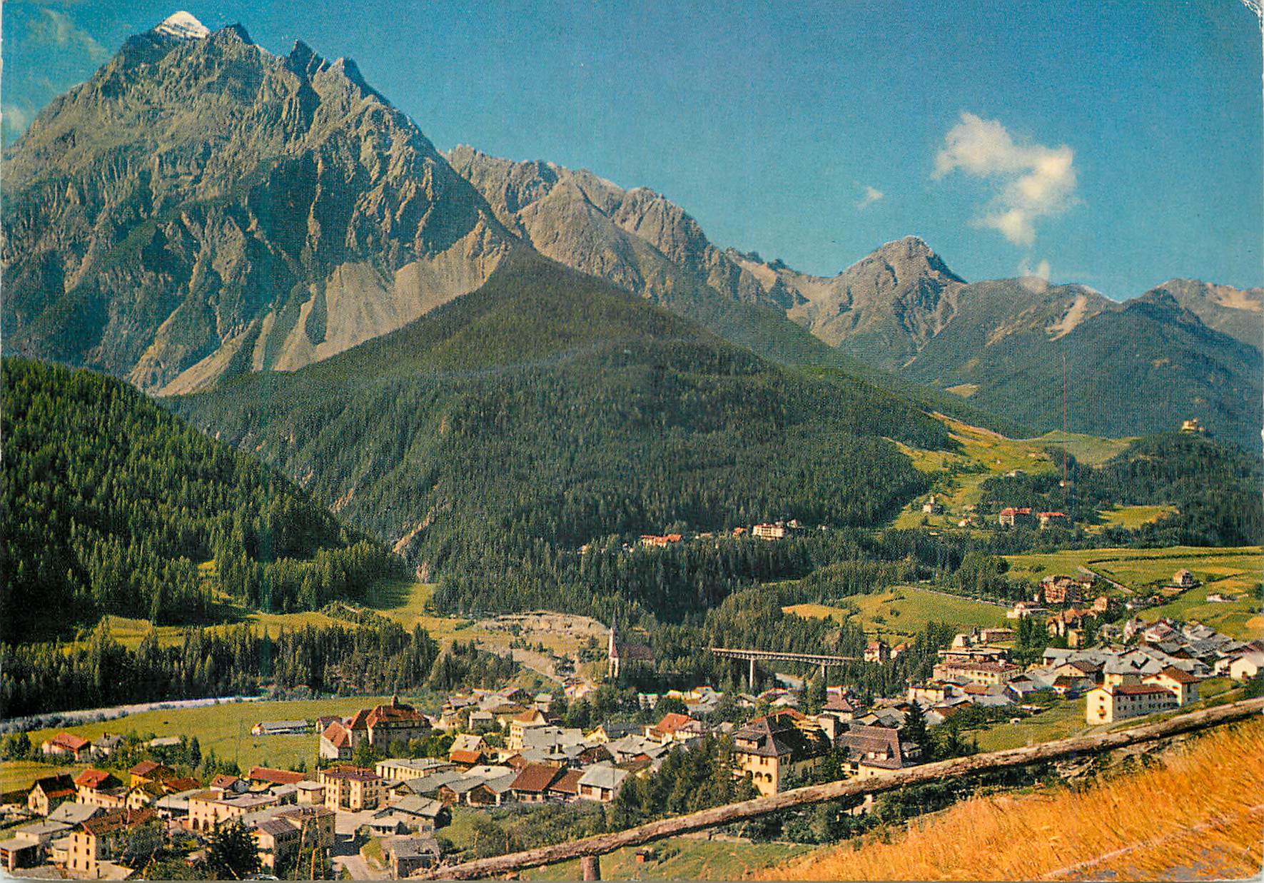 CPA Scuol Tara Sp Vulpfra Suisse Das alpine Heilbad Station thermale des Alpes Scuel mit Piz Pisocgruppe