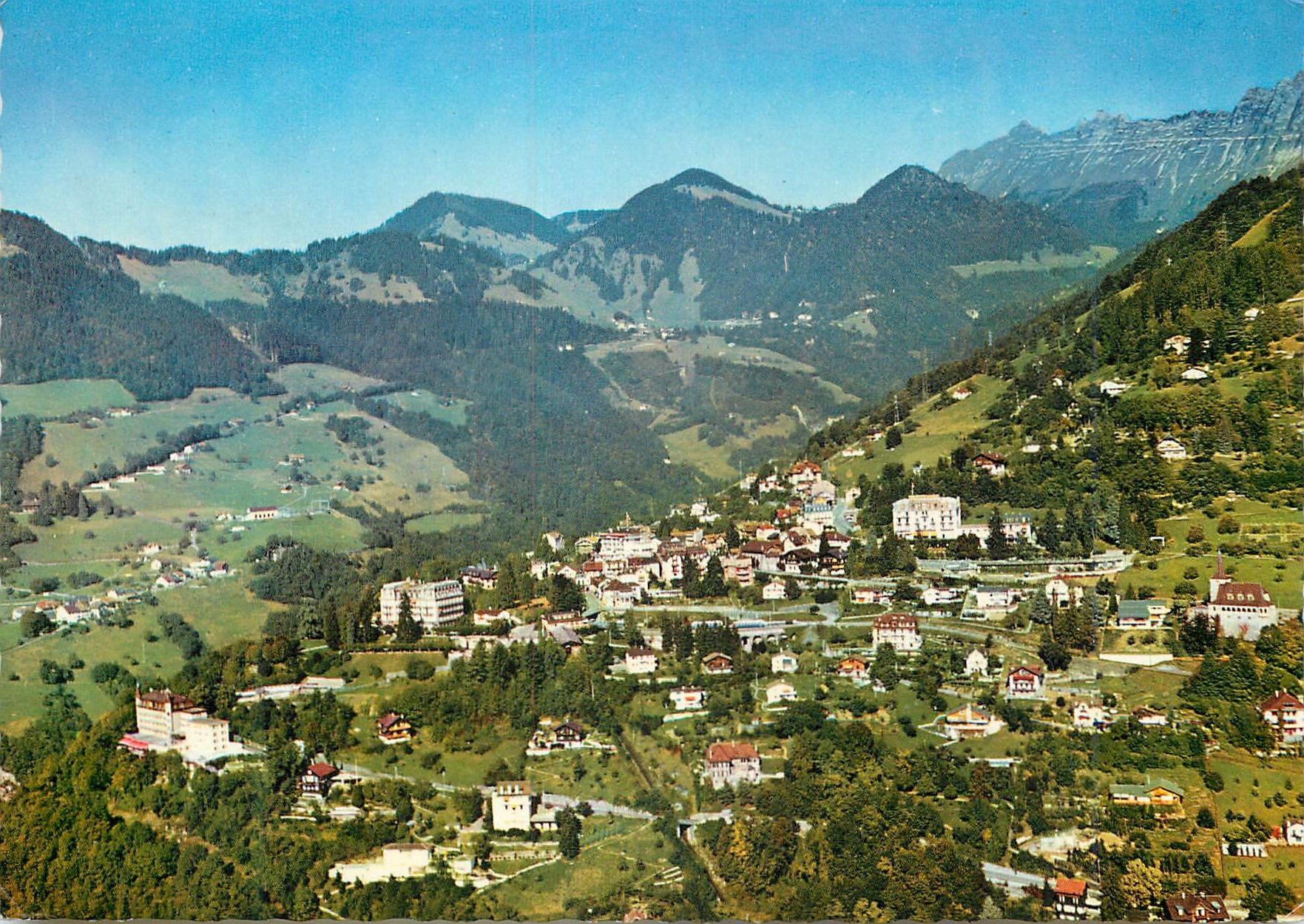 CPM Glion sur Montreux Au fond Les Avants