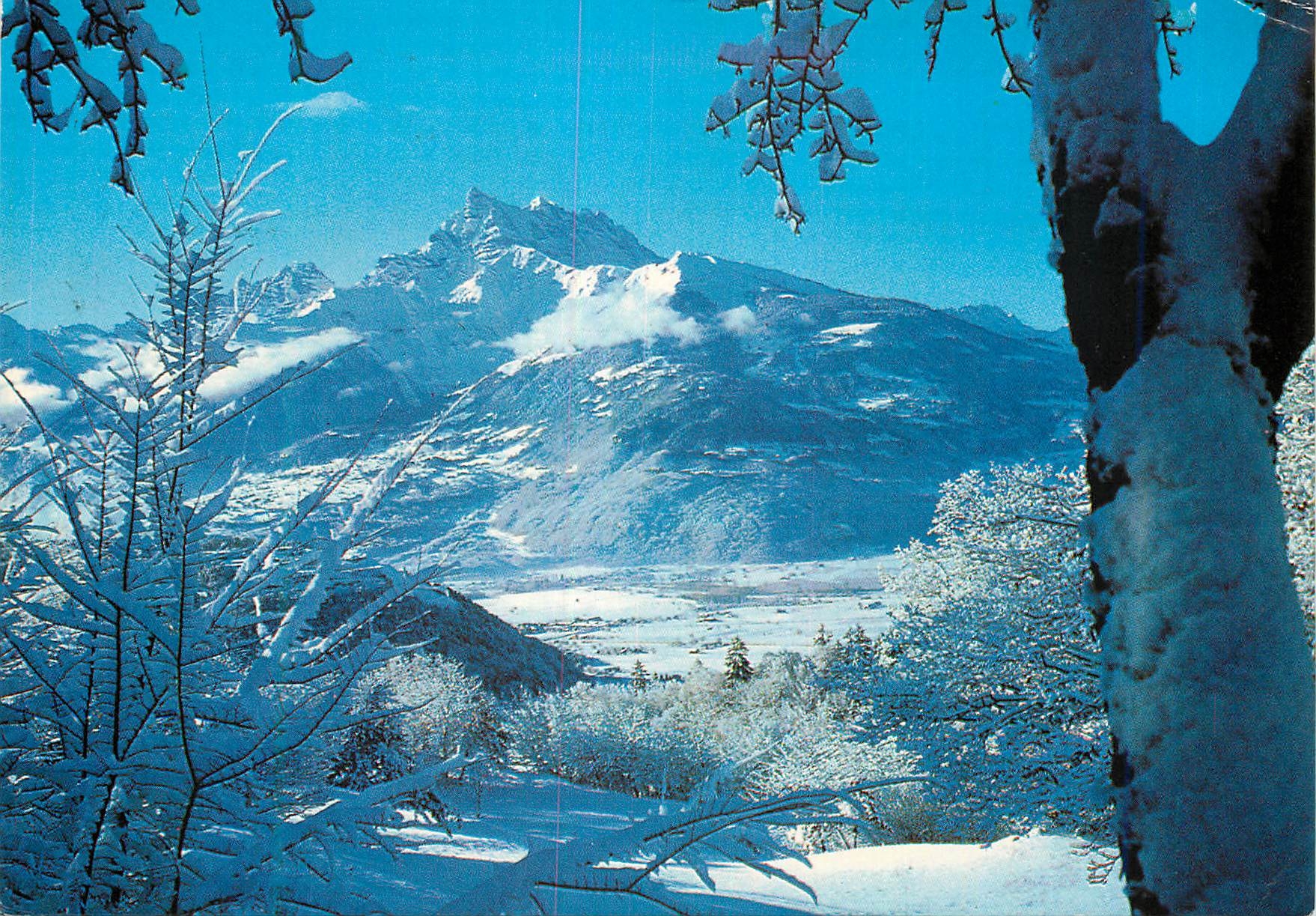 CPA Sur la route d Ollon a Villars Feerie hivernale et vue sur les Dents du Midi et la vallee du Rhone