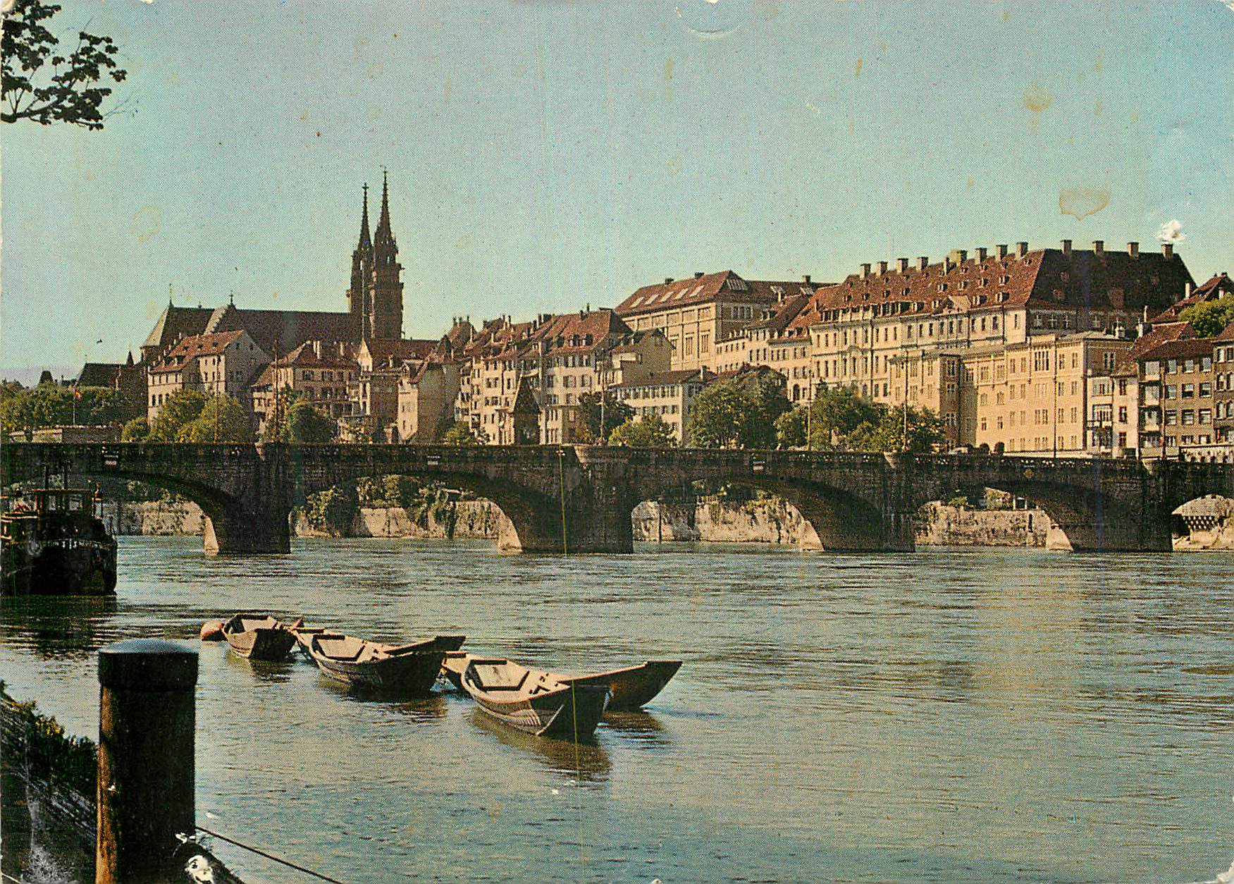 CPM Pont du milieu avec panorama du Rhin Basel
