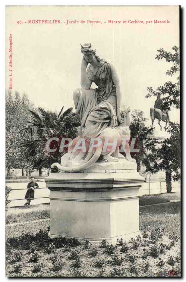 Montpellier CPA Jardins du Peyrou Hecate et CErbere par Marcello