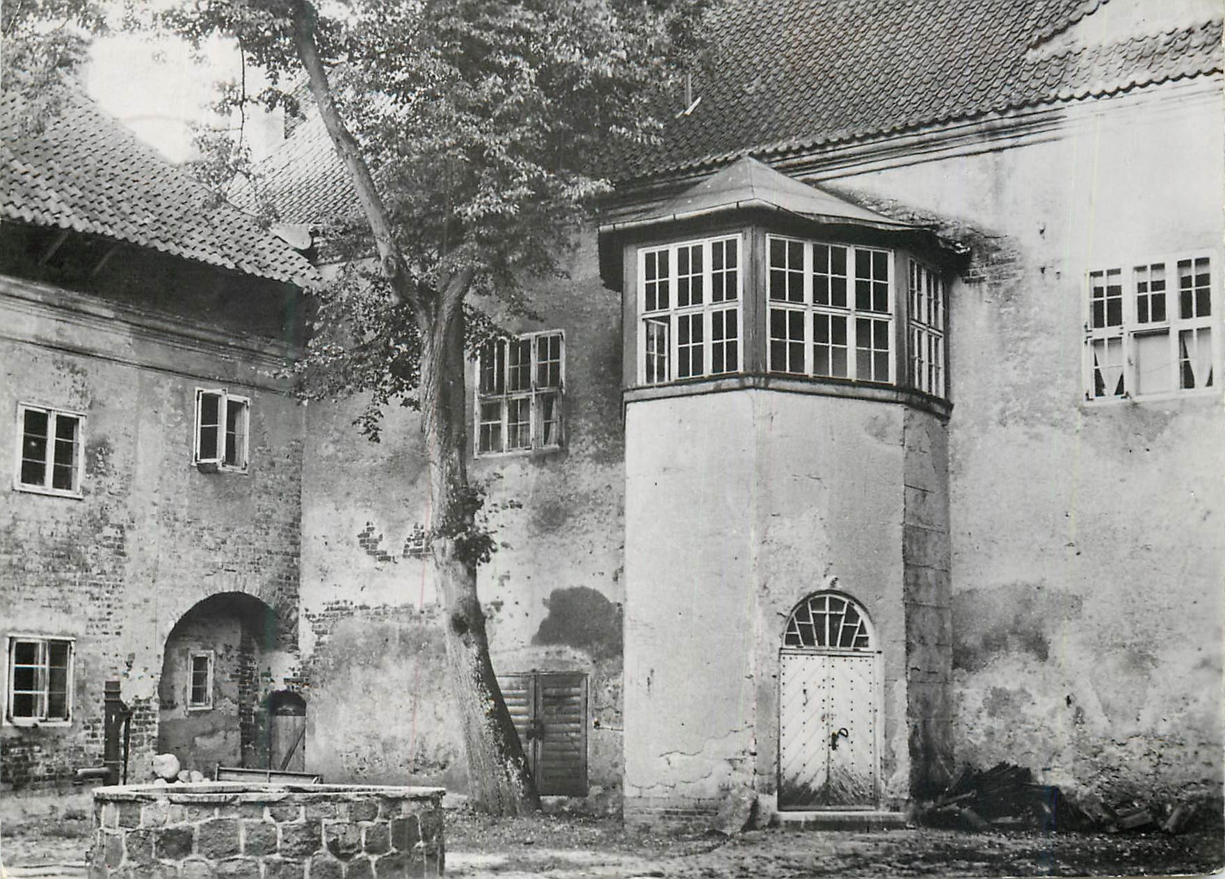 Reszel - Dziedziniec zamkowy — fot. O. Galdynski