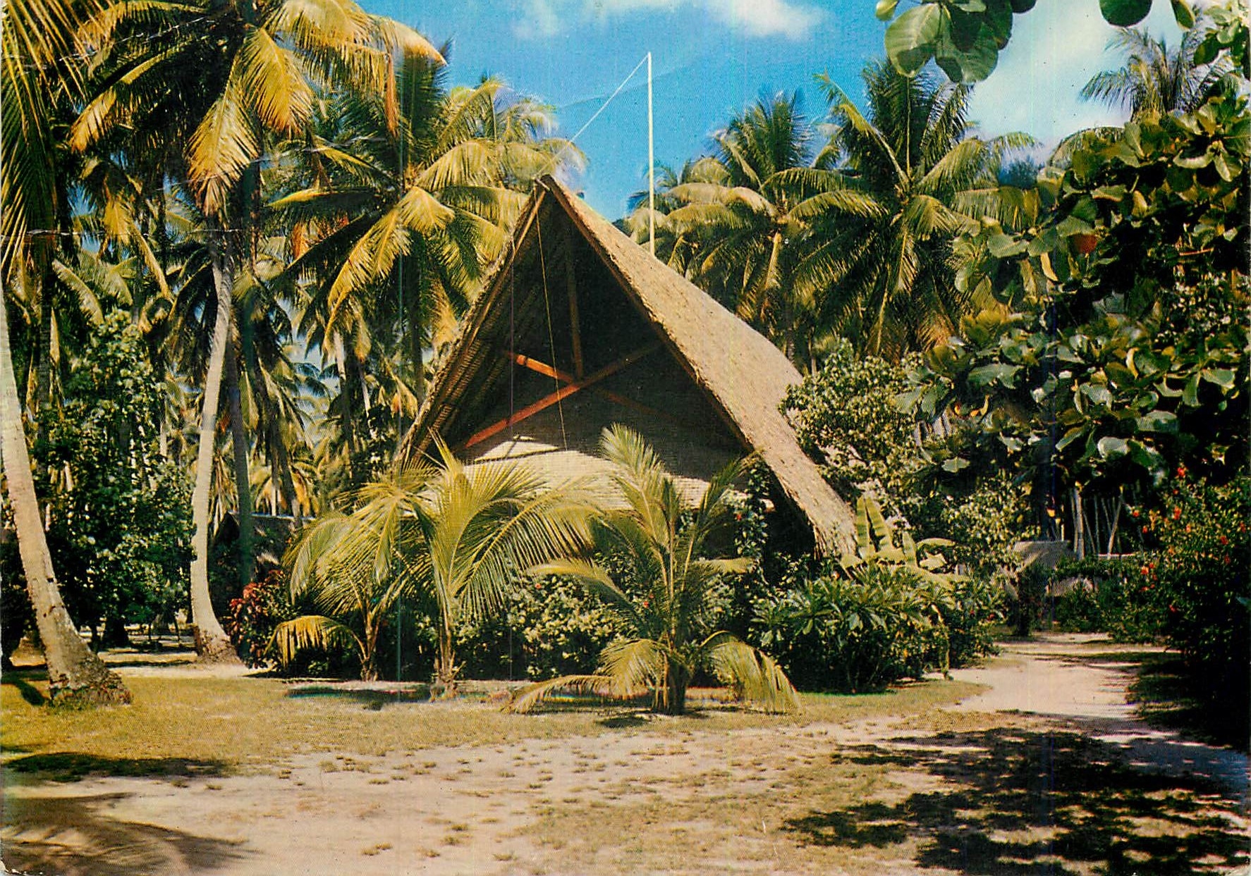 CPM Club Mediterranee Moorea La boutique du village 