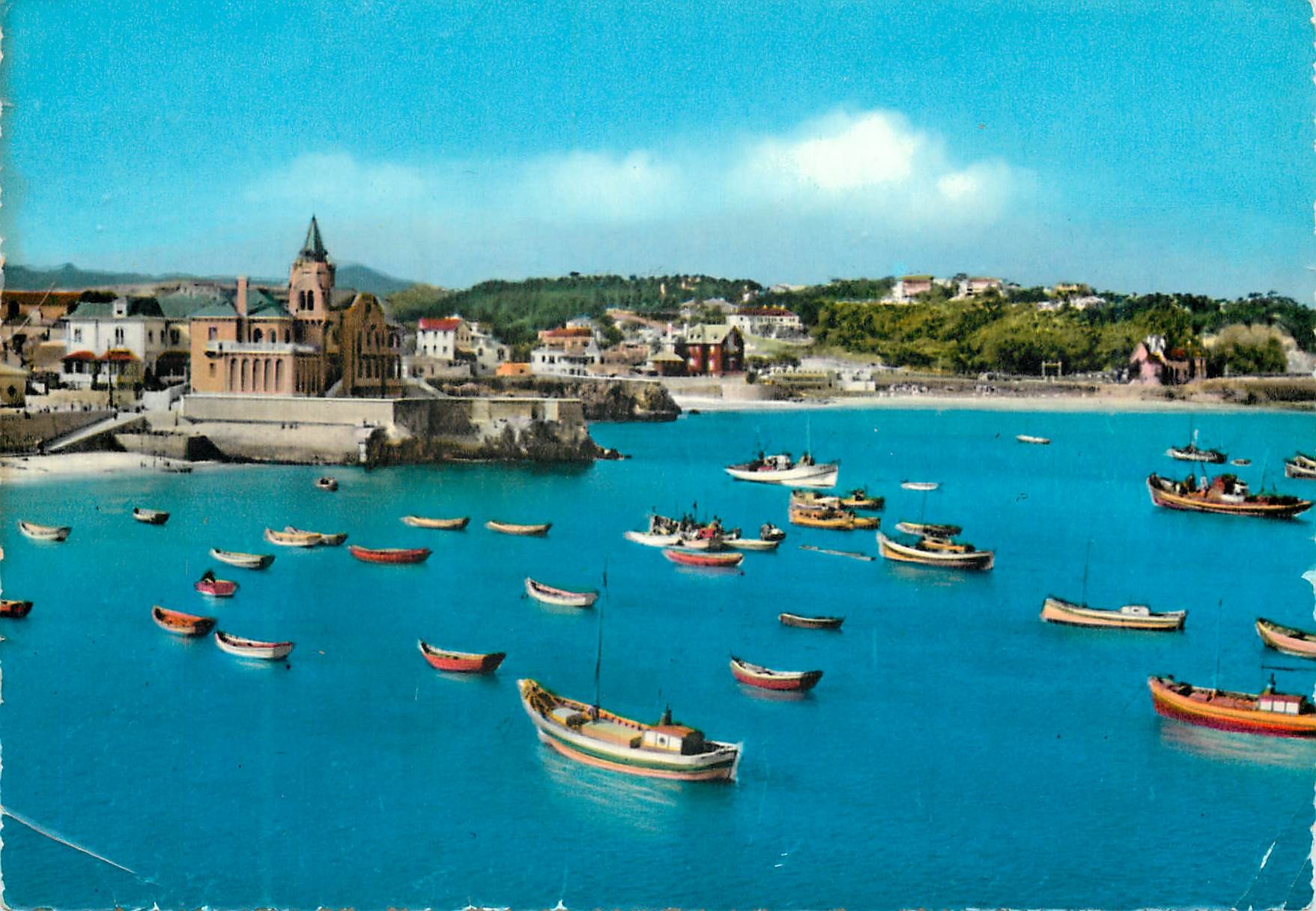 CPM Bay and Fishing Port Cascais