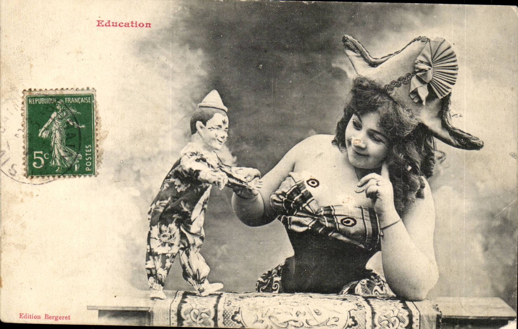 CPA Fantaisie Folklore Marionnette Education