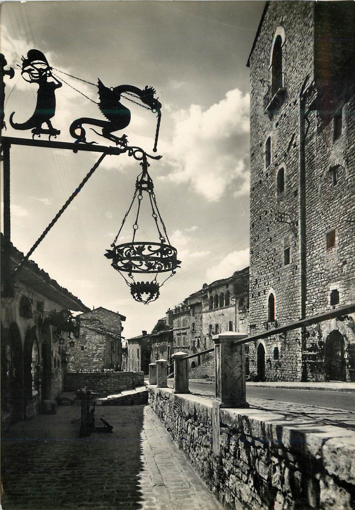 CPM Assisi Via Fontabella Botteghe Artigiane