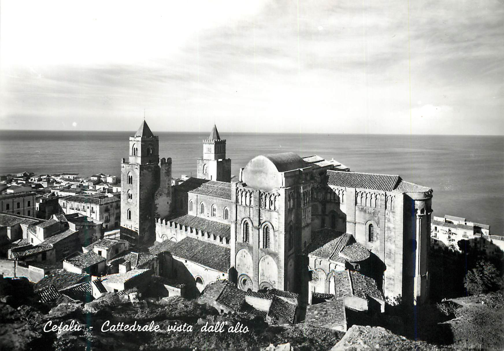 CPM Cefalu Cattedrale vista dall Alto Palermo