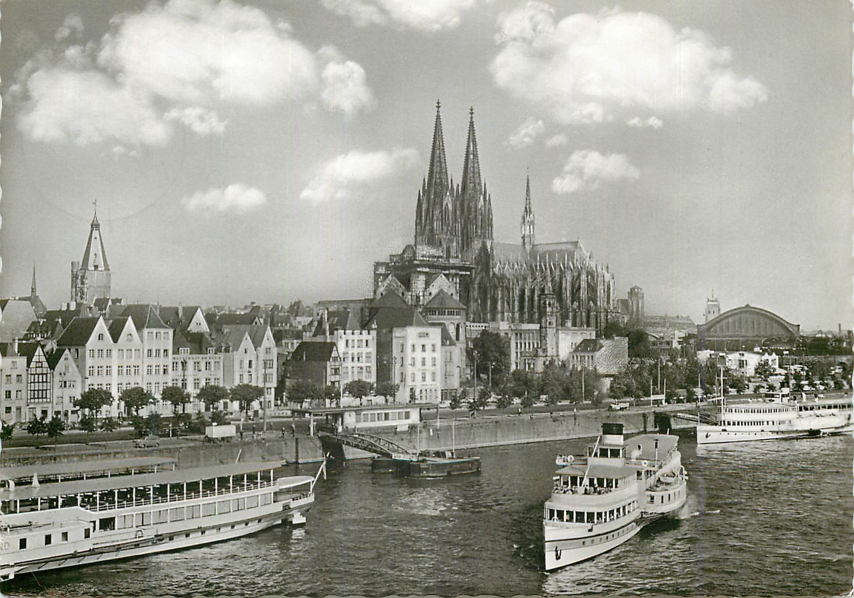 CPM Koln am Rhein Rheinansicht