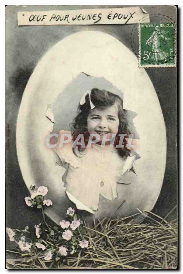 CPA Fantaisie Enfant Bebe oeuf pour jeunes epoux