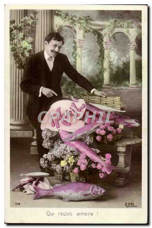 CPA Fantaisie Couple Homme 1er avril Poisson Paques