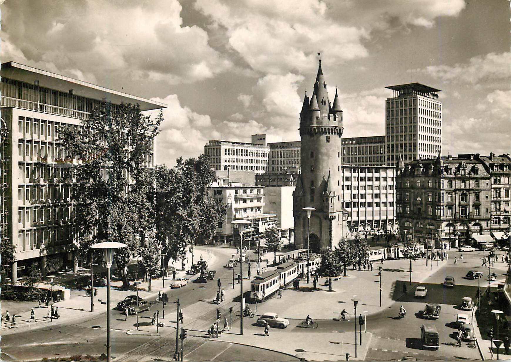 CPM Frankfurt am Main Eschenheimer Turm und Fernmelde-Hochhaus Tramway