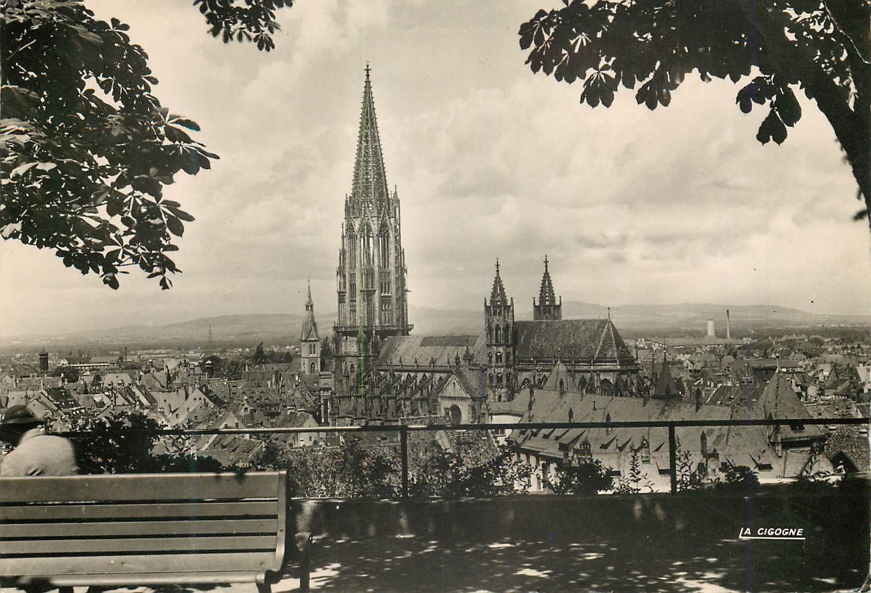 CPM Freiburg I Br La Cathedrale vue du Schlossberg