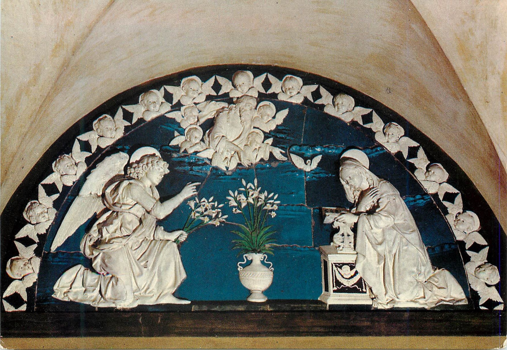 FIRENZE - Spedale degli Innocenti — Annunciazione d'Andrea Della Robbia (1435-1528)