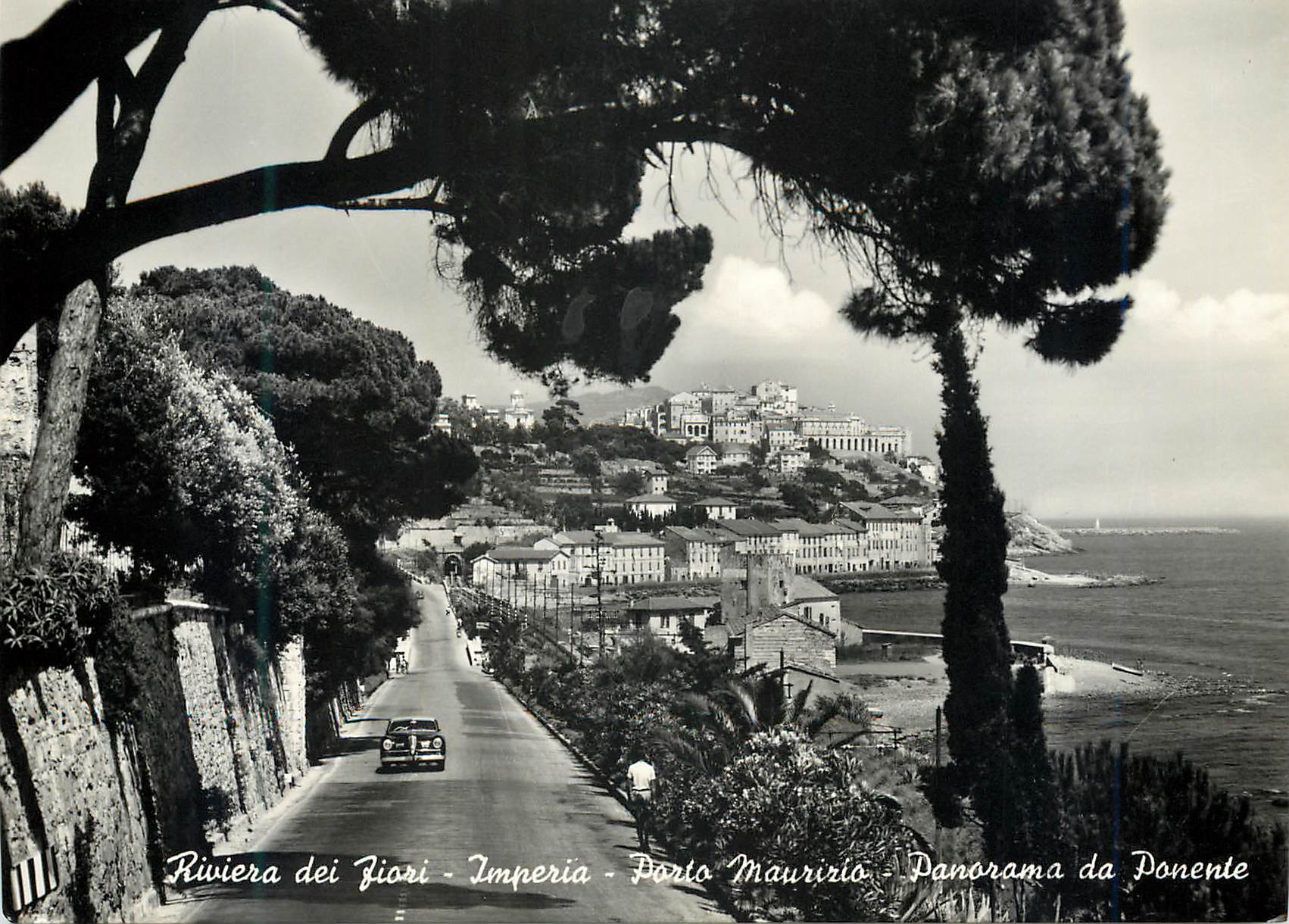 CPM Riviera dei Fiori Imperia Porto Maurizio Panorama da Ponente