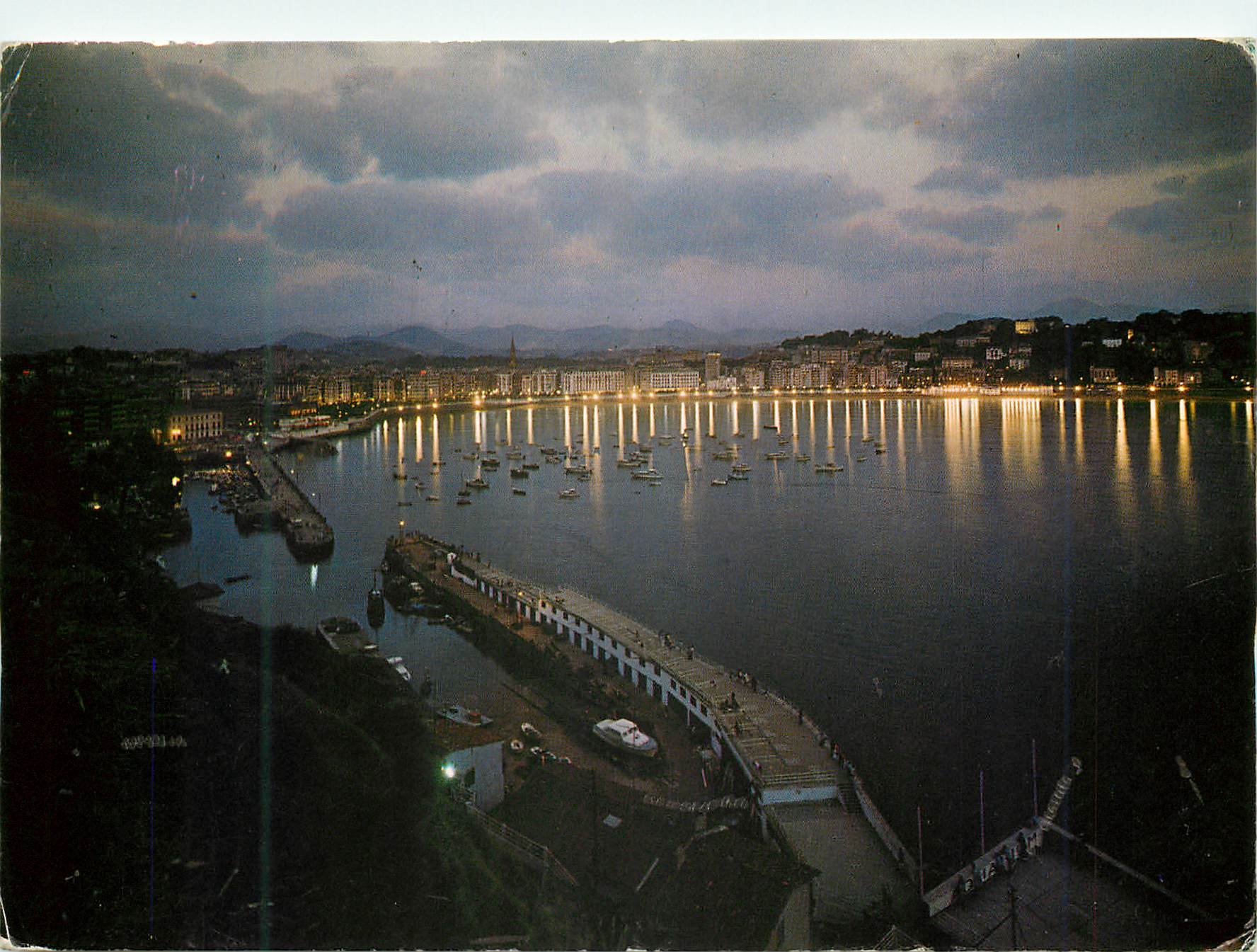 CPM San Sebastian Vue Partielle et Port