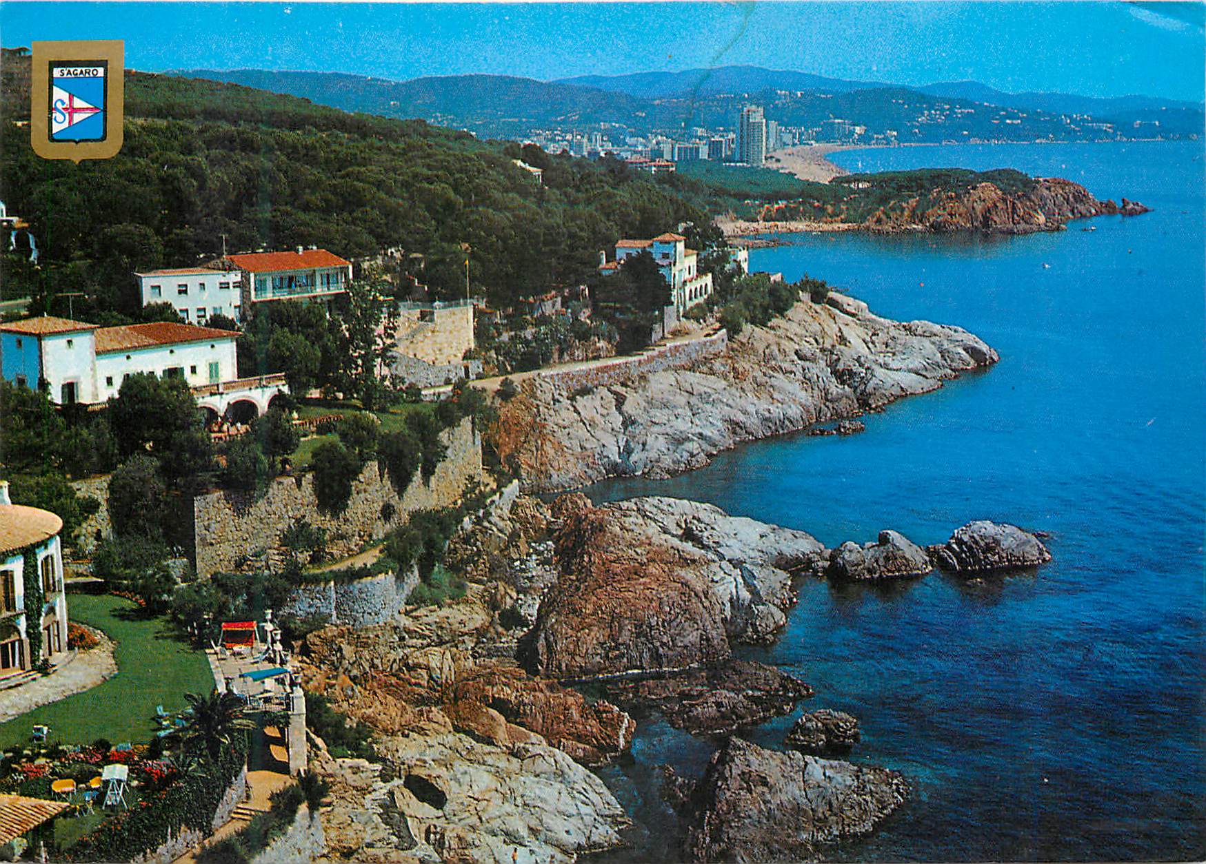 CPM S'Agaro Chemin de Ronda au fond Playa de Aro