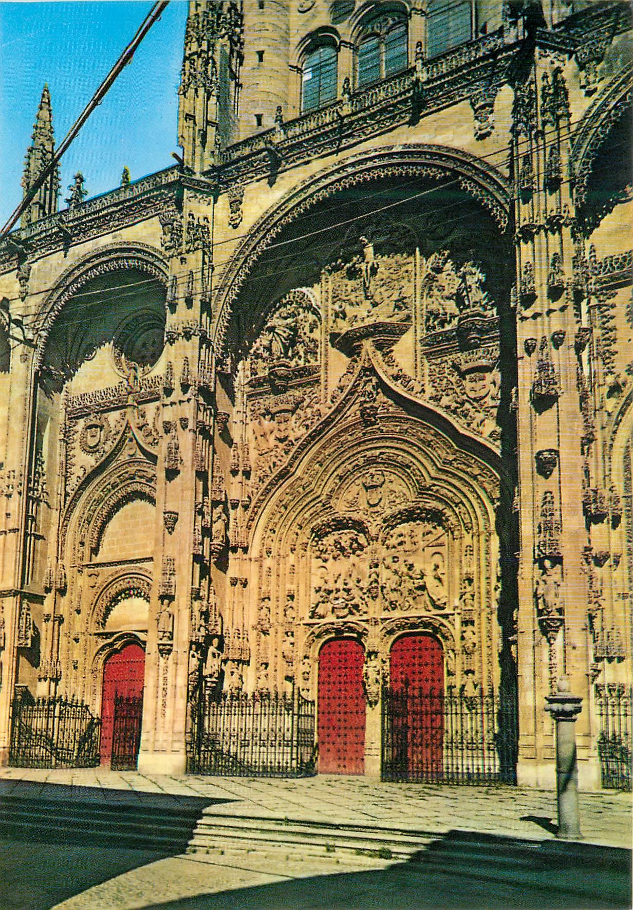 CPM Salamanca Facade de la Nouvelle Cathedrale