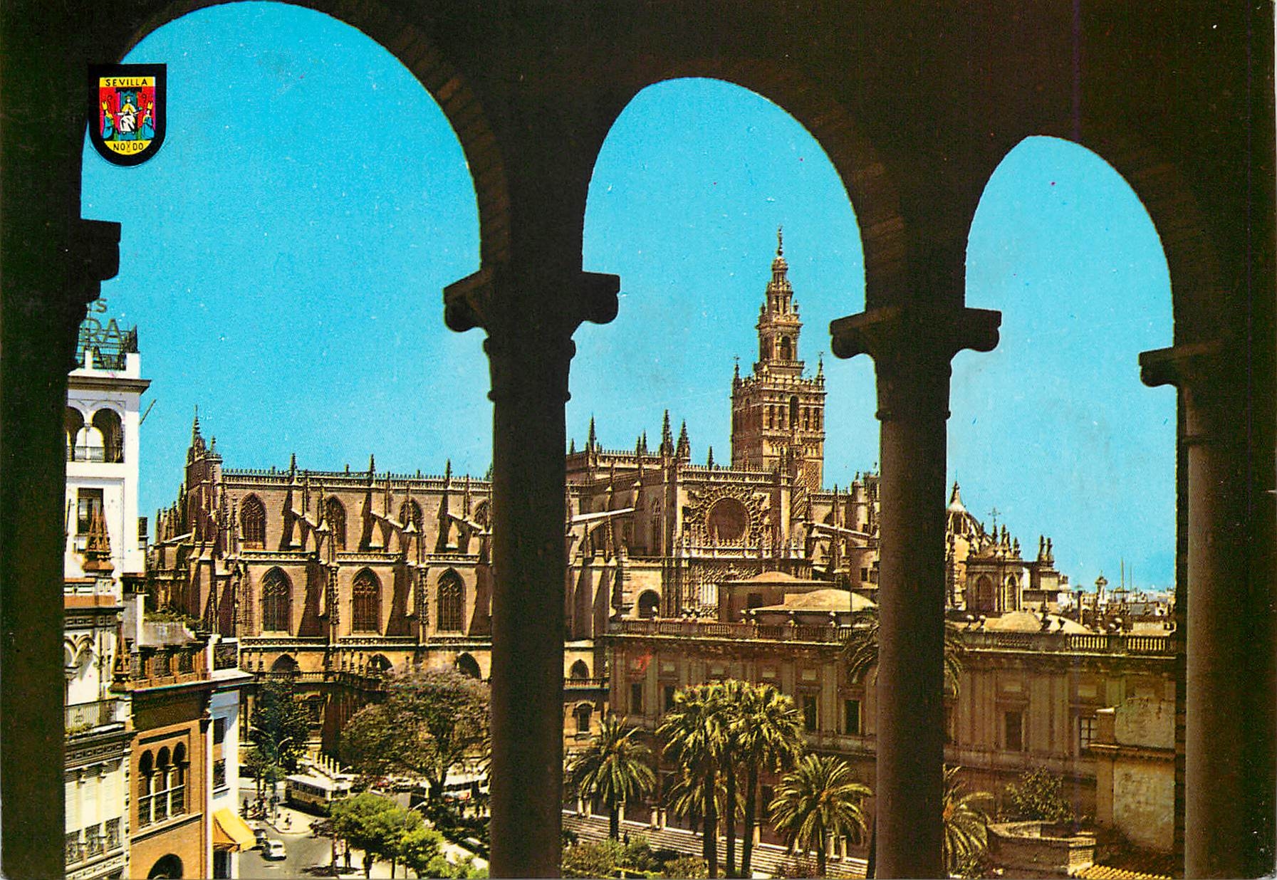 Sevilla — Kathedrale vom Portal aus — Heliotypia Española