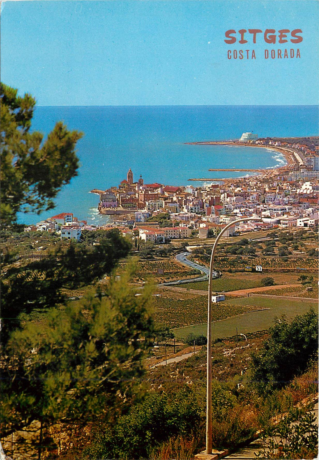 CPM Sitges (costa darada) du haut de ses montagnes urbanisees