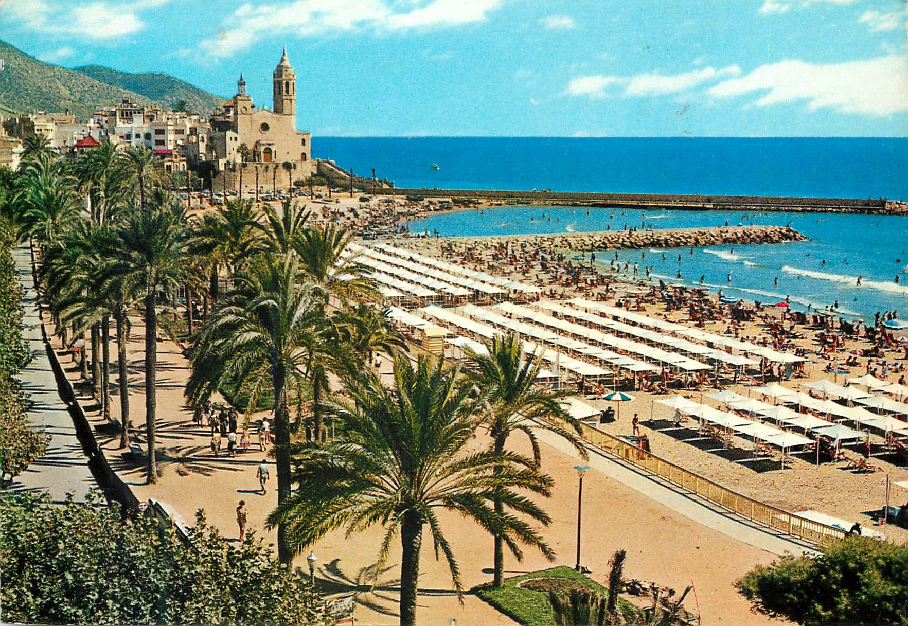 CPM Sitges promenade et plage