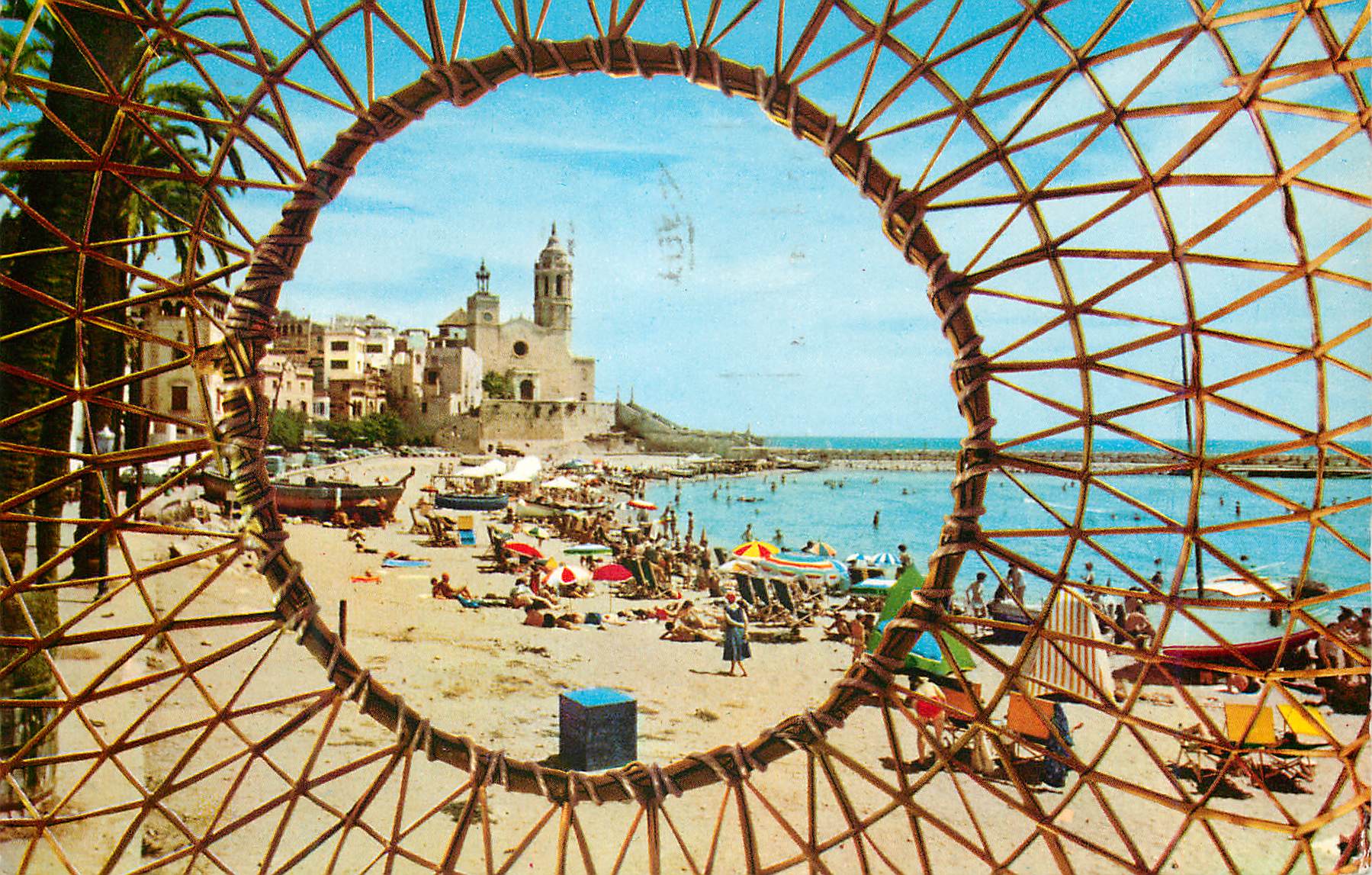 CPM Sitges (playa de oro) original vision a traver de una nansa