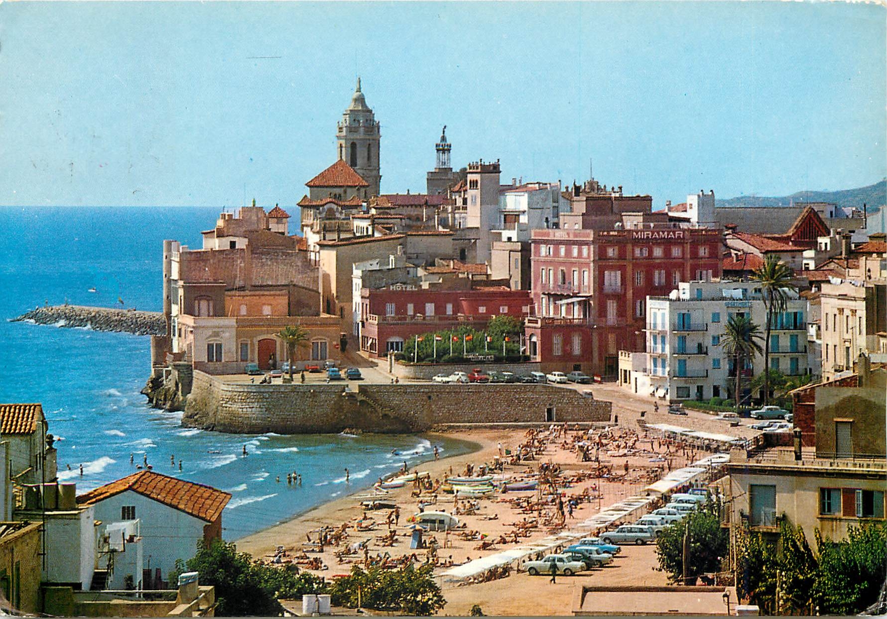 CPM Sitges (Playa de oral) la punta et la plage de saint sebastian