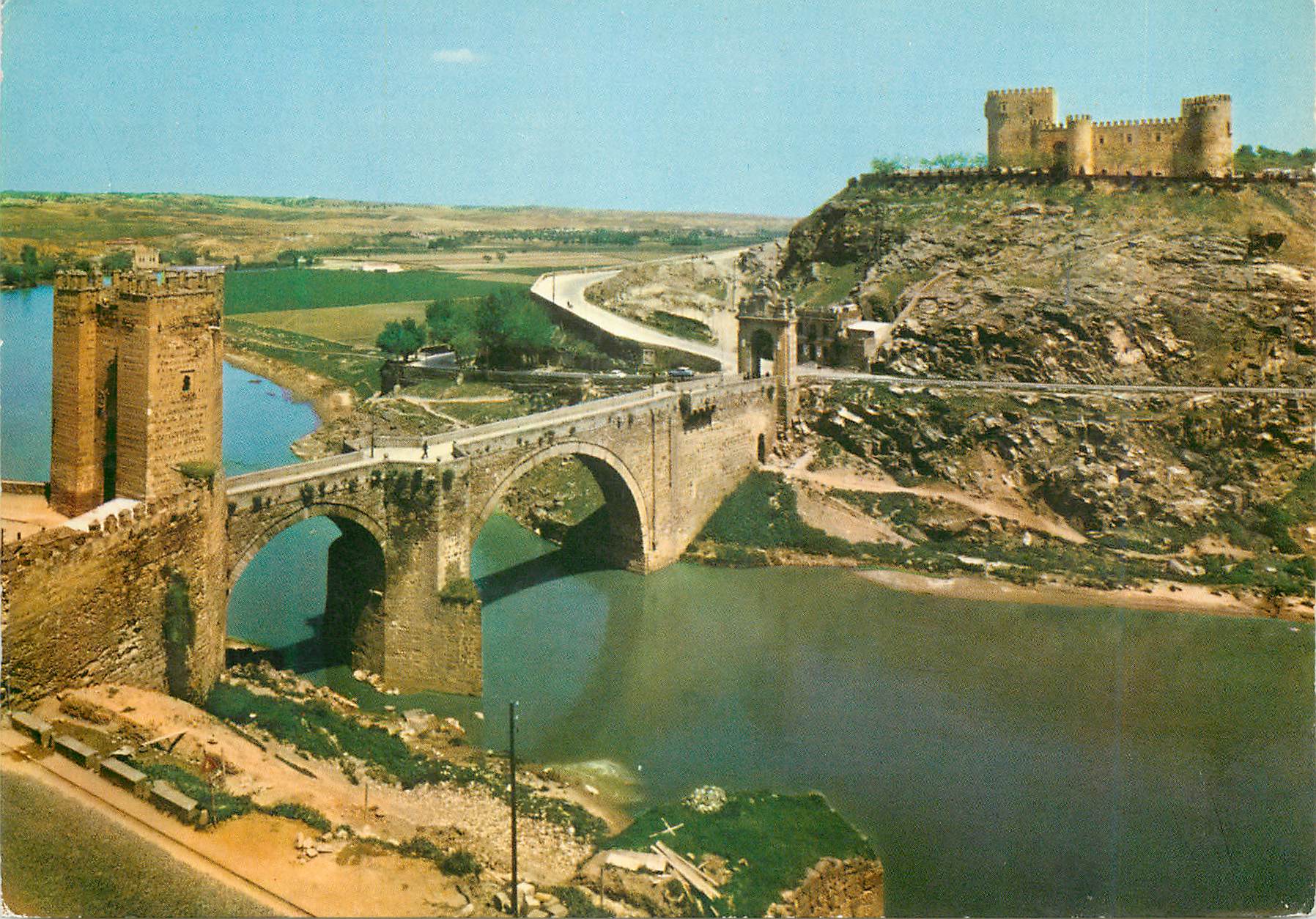 CPM Toledo Pont d'Alcantara et San Servando Chateau