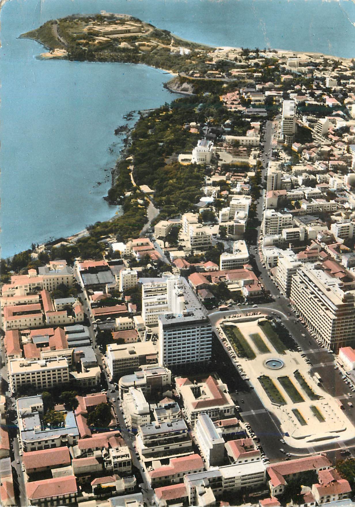 CPM Senegal Dakar Vue aerienne Au premier plan la place de l'independance